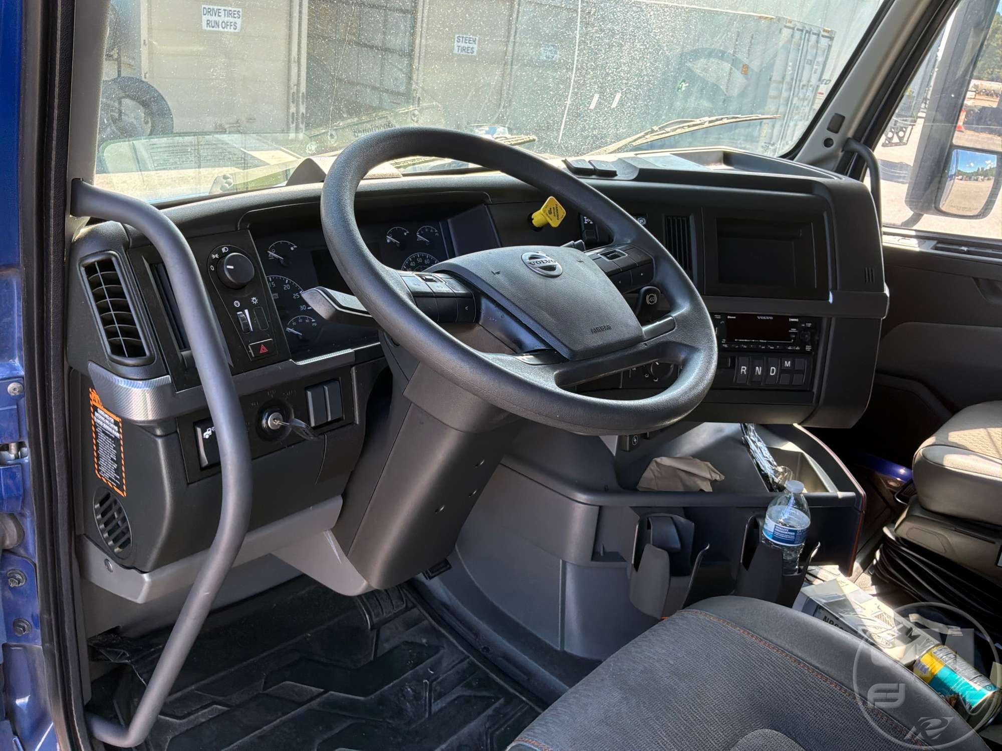2022 Volvo VNL760