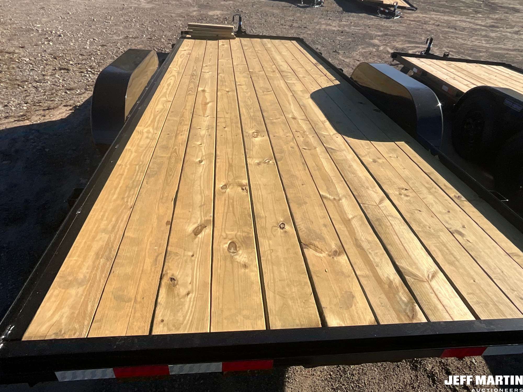 2027 TRIPLE CROWN TRAILERS, INC CH7X20-7K-C