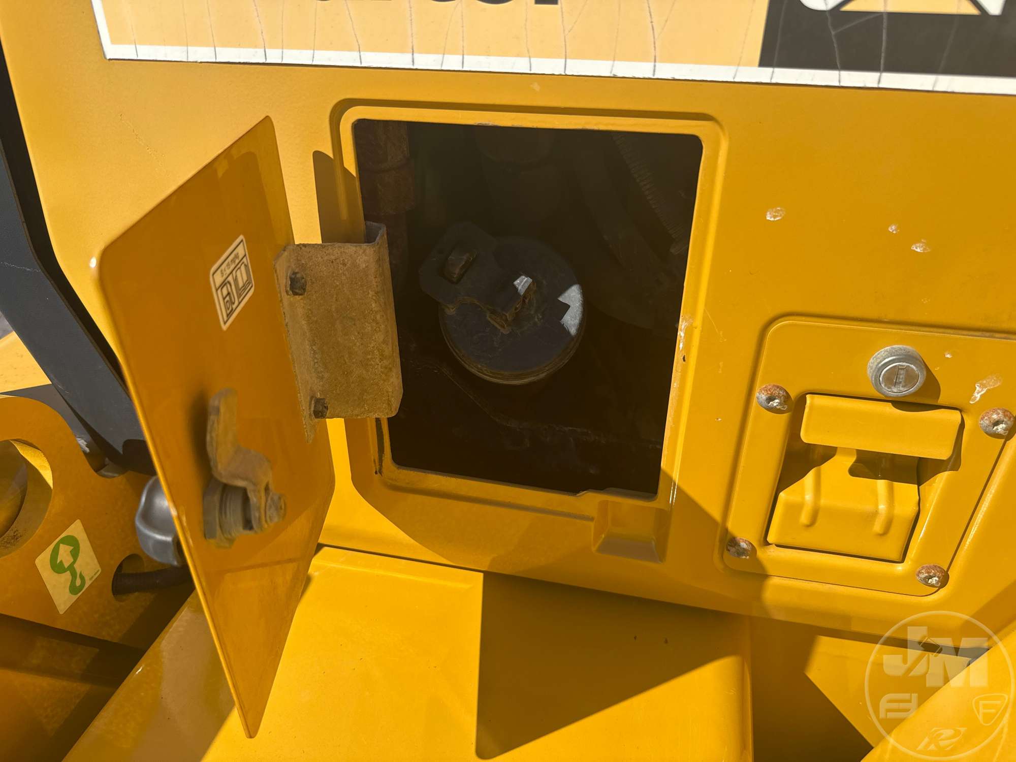2021 Caterpillar 910