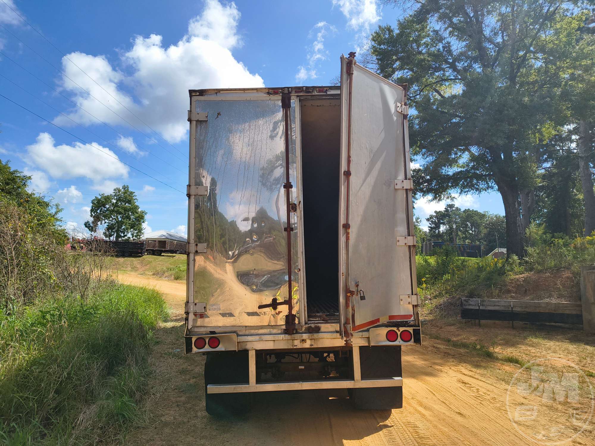 1989 American Trailers A655