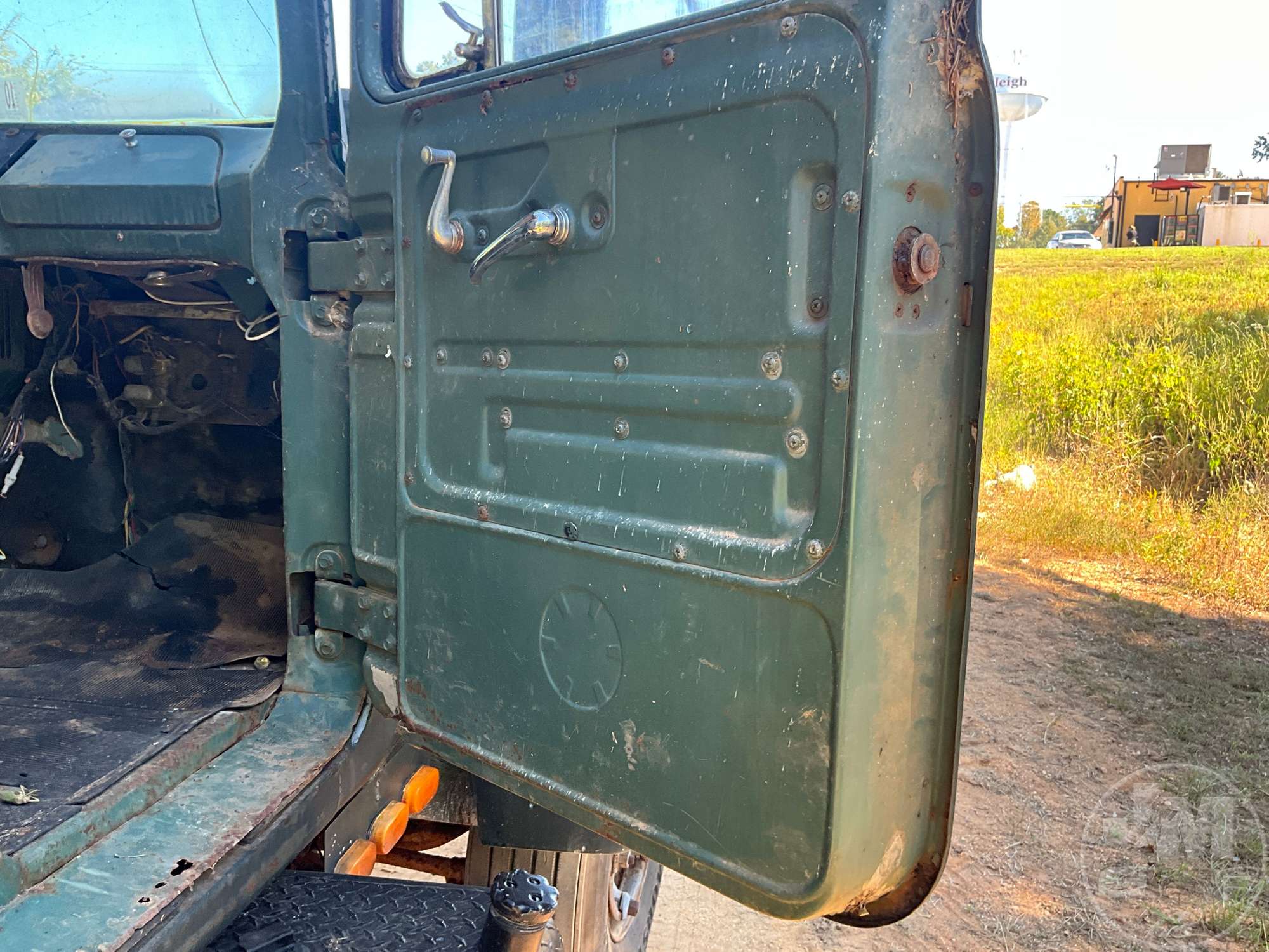 0 Mack R-600