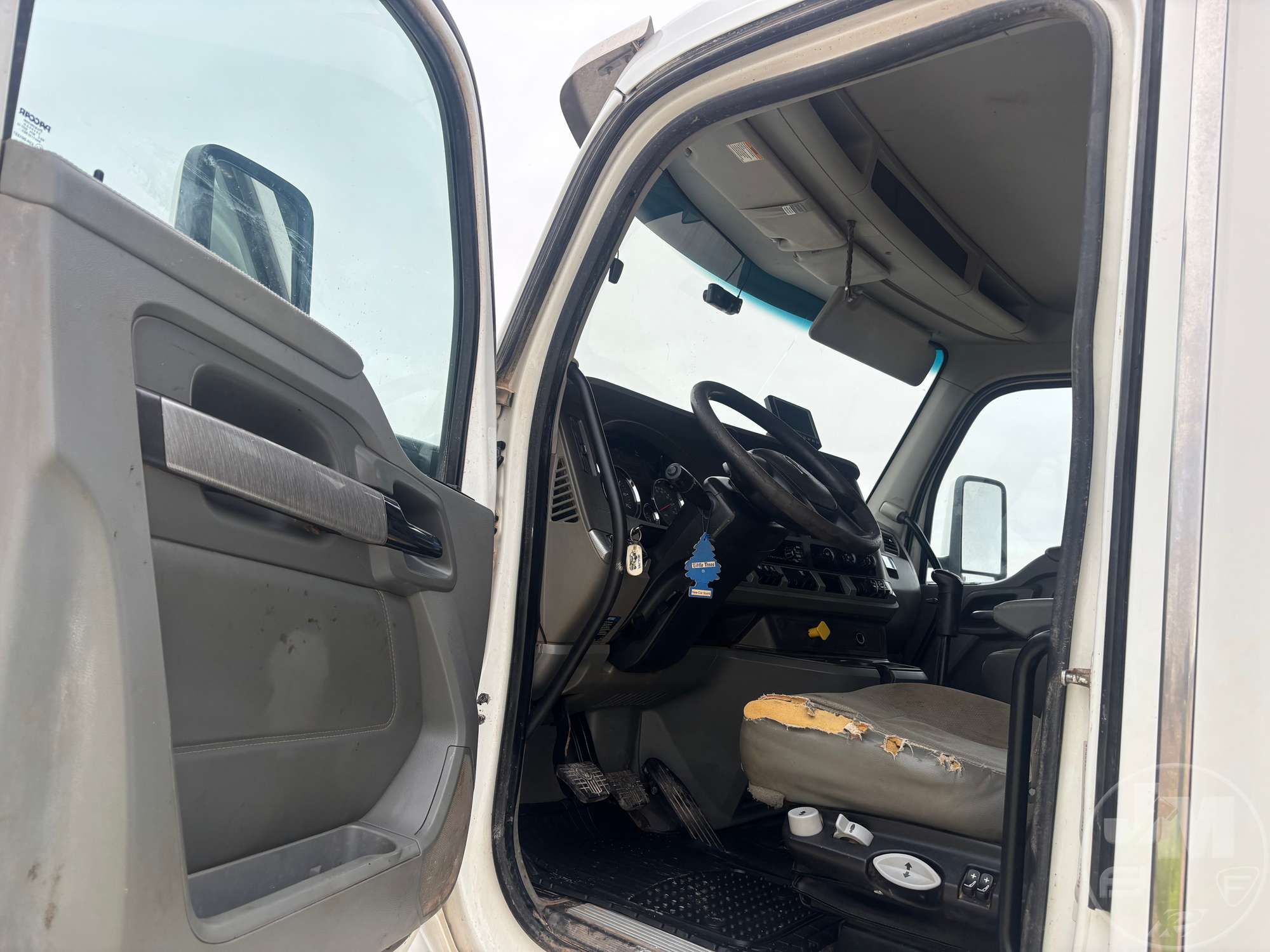 2019 Kenworth T880