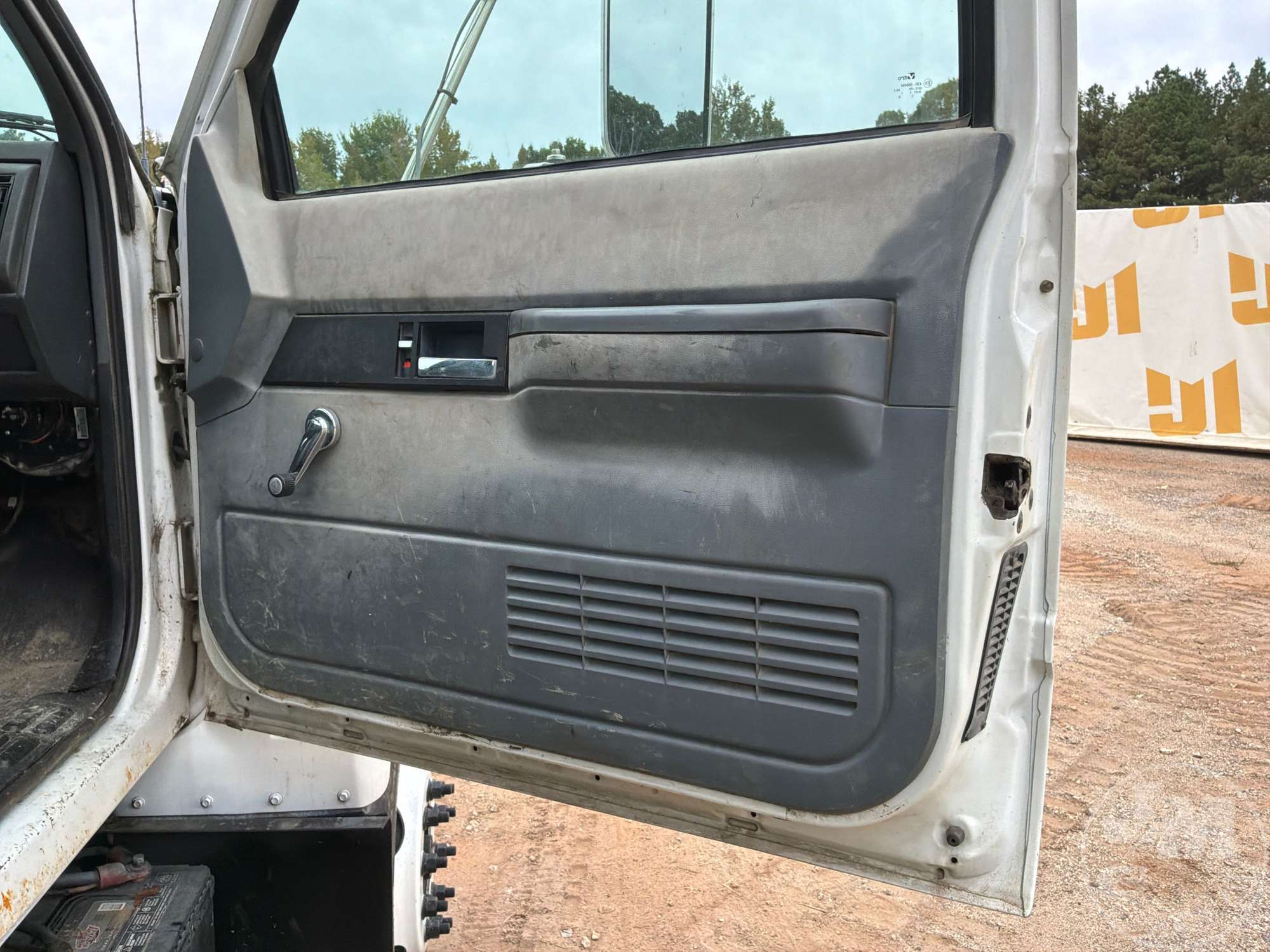 1999 GMC C7