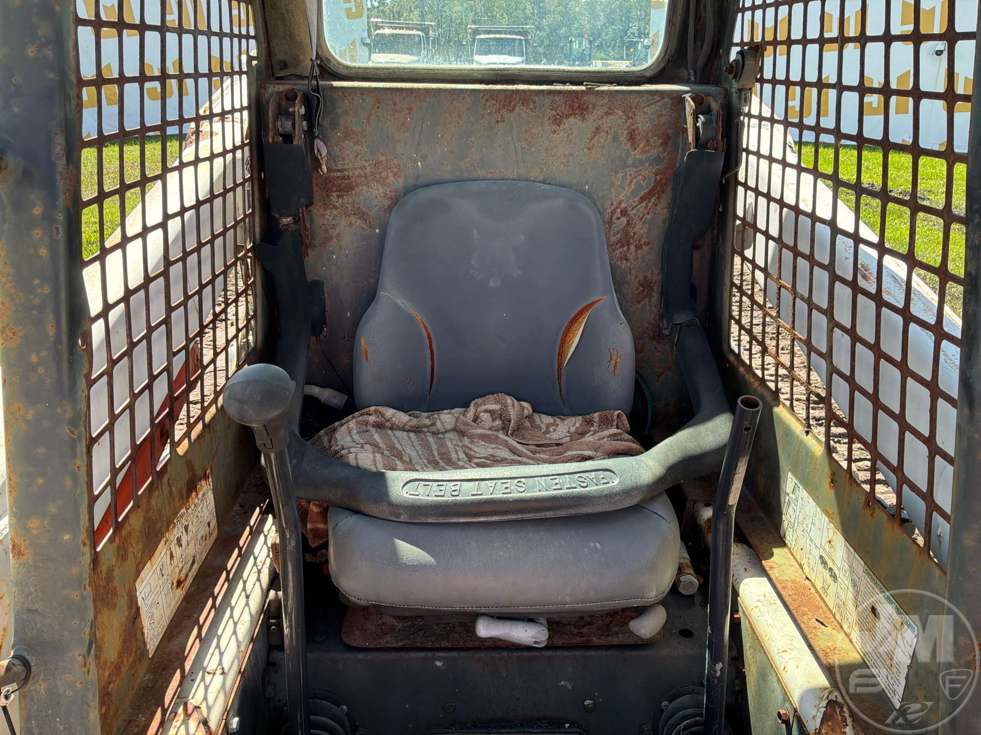 2004 Bobcat S220