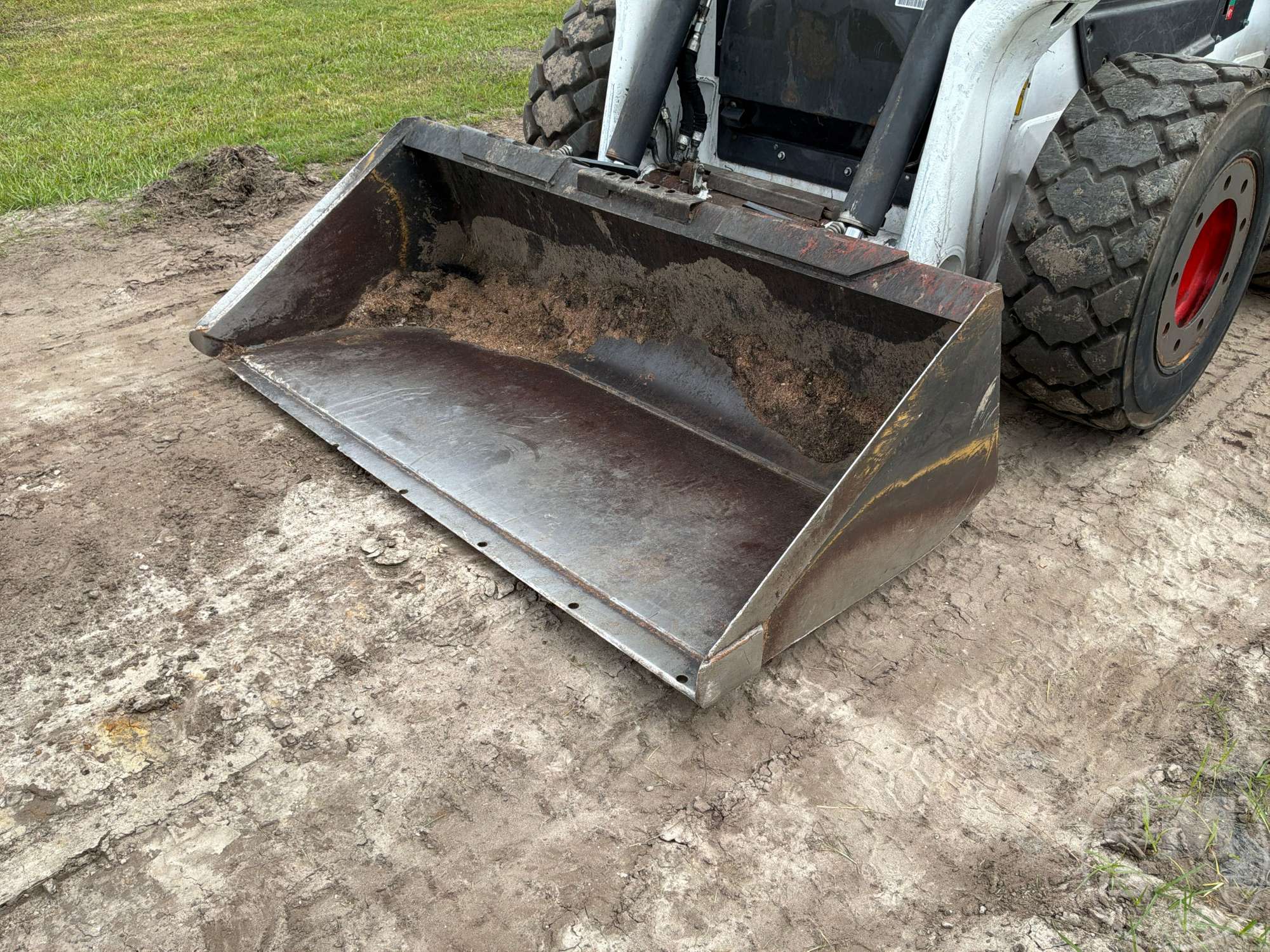 2022 Bobcat S76