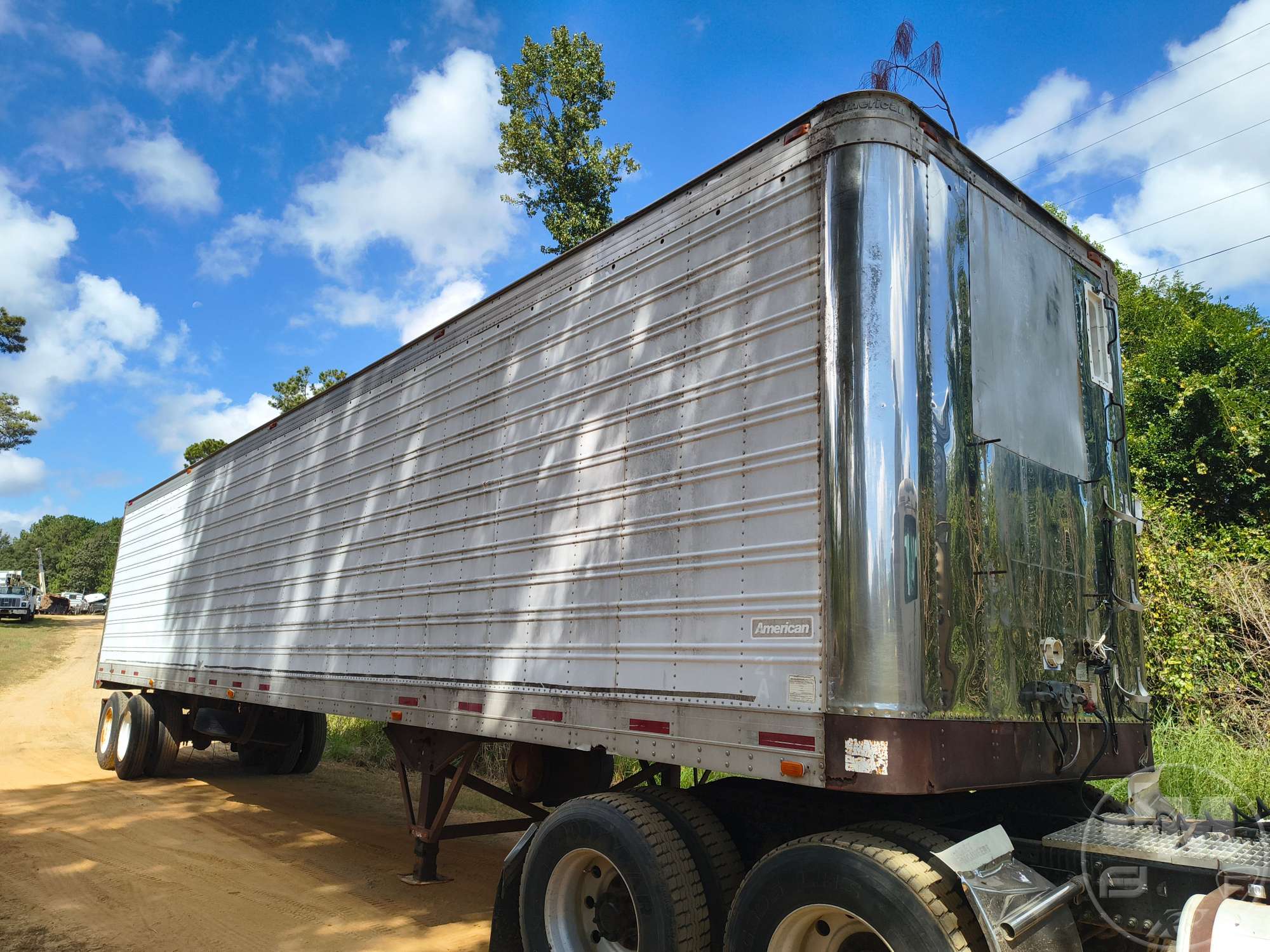 1989 American Trailers A655