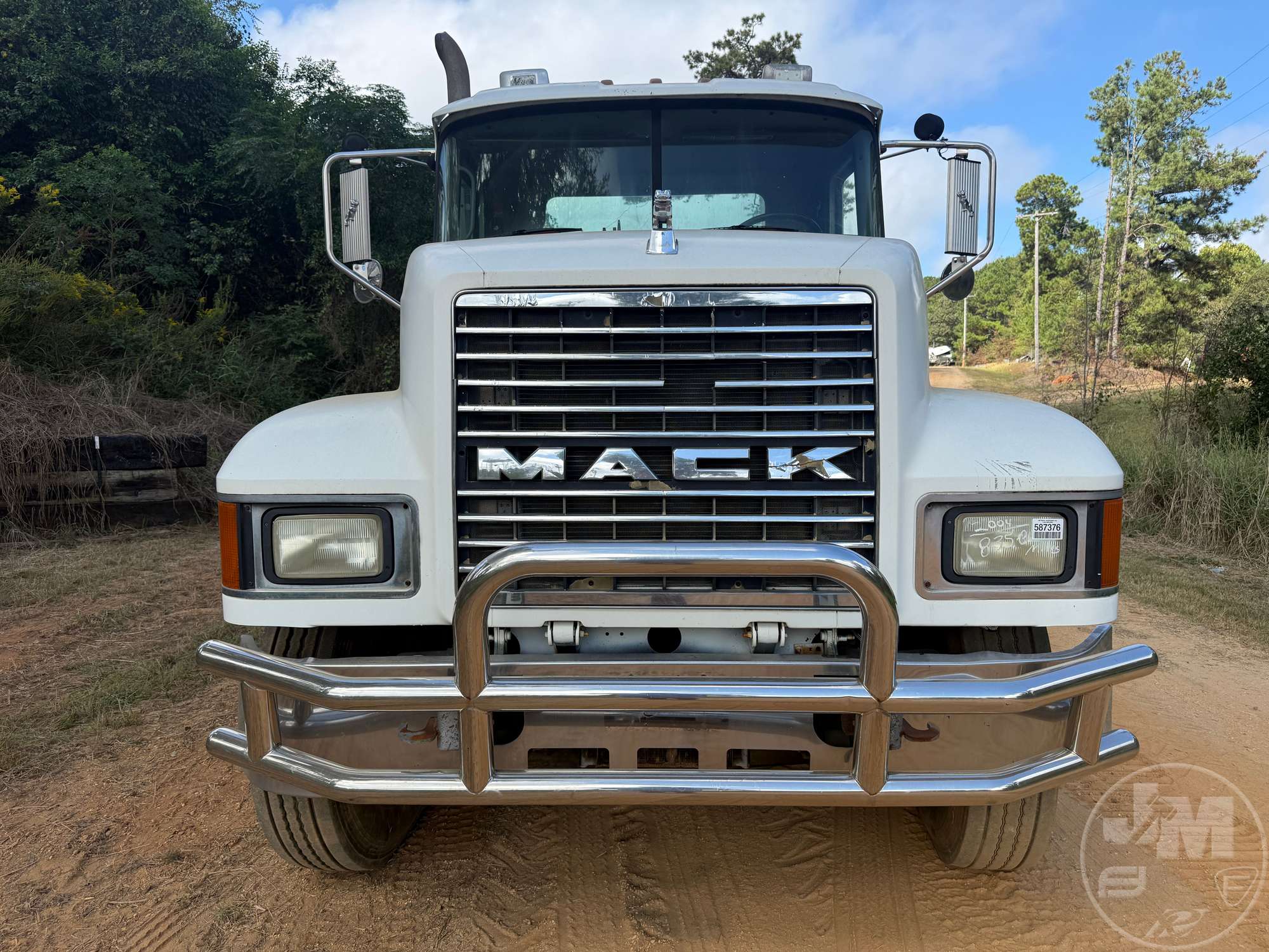 2004 Mack CH613