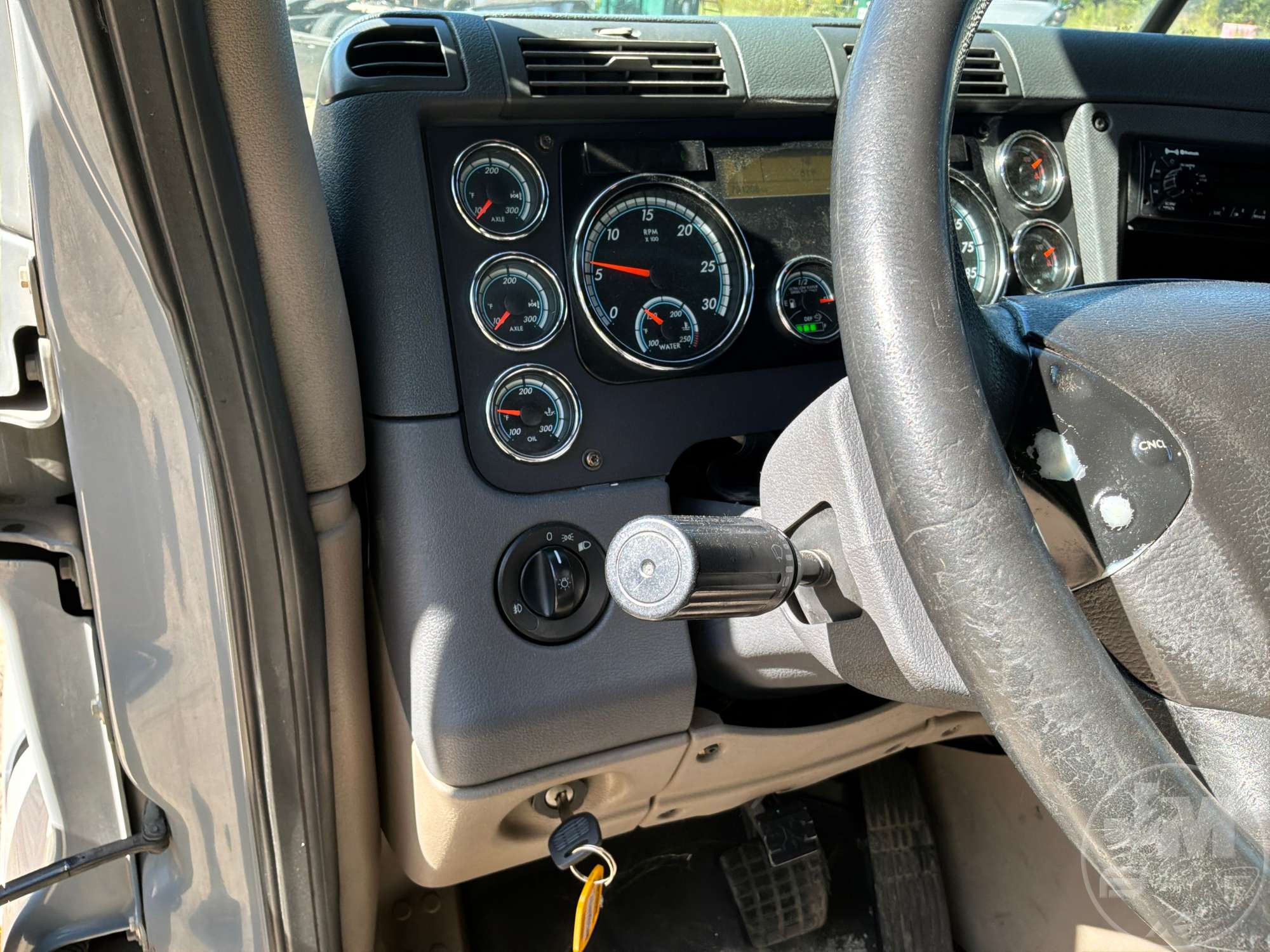 2015 Freightliner CASCADIA