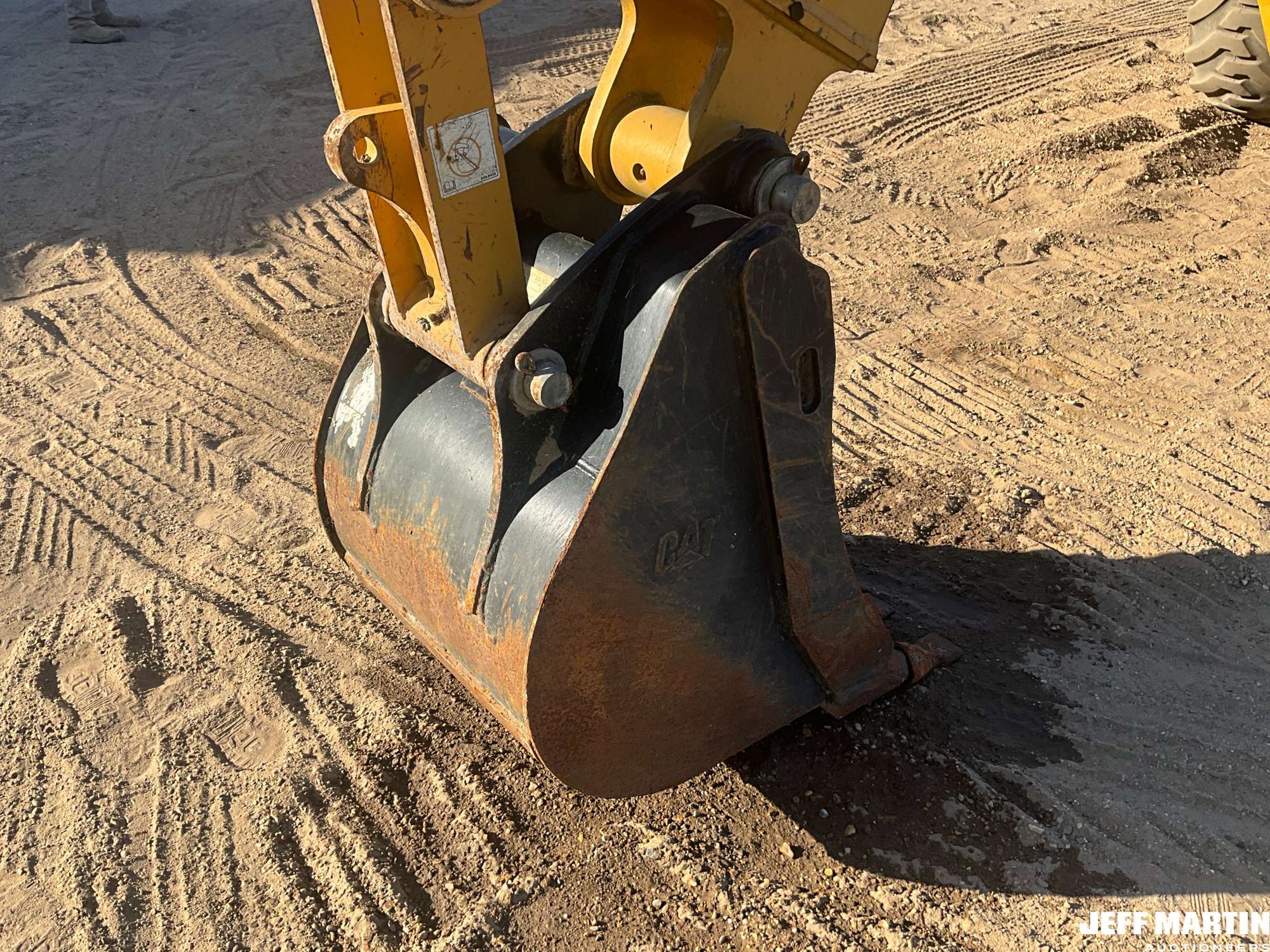 0 Caterpillar 416F2