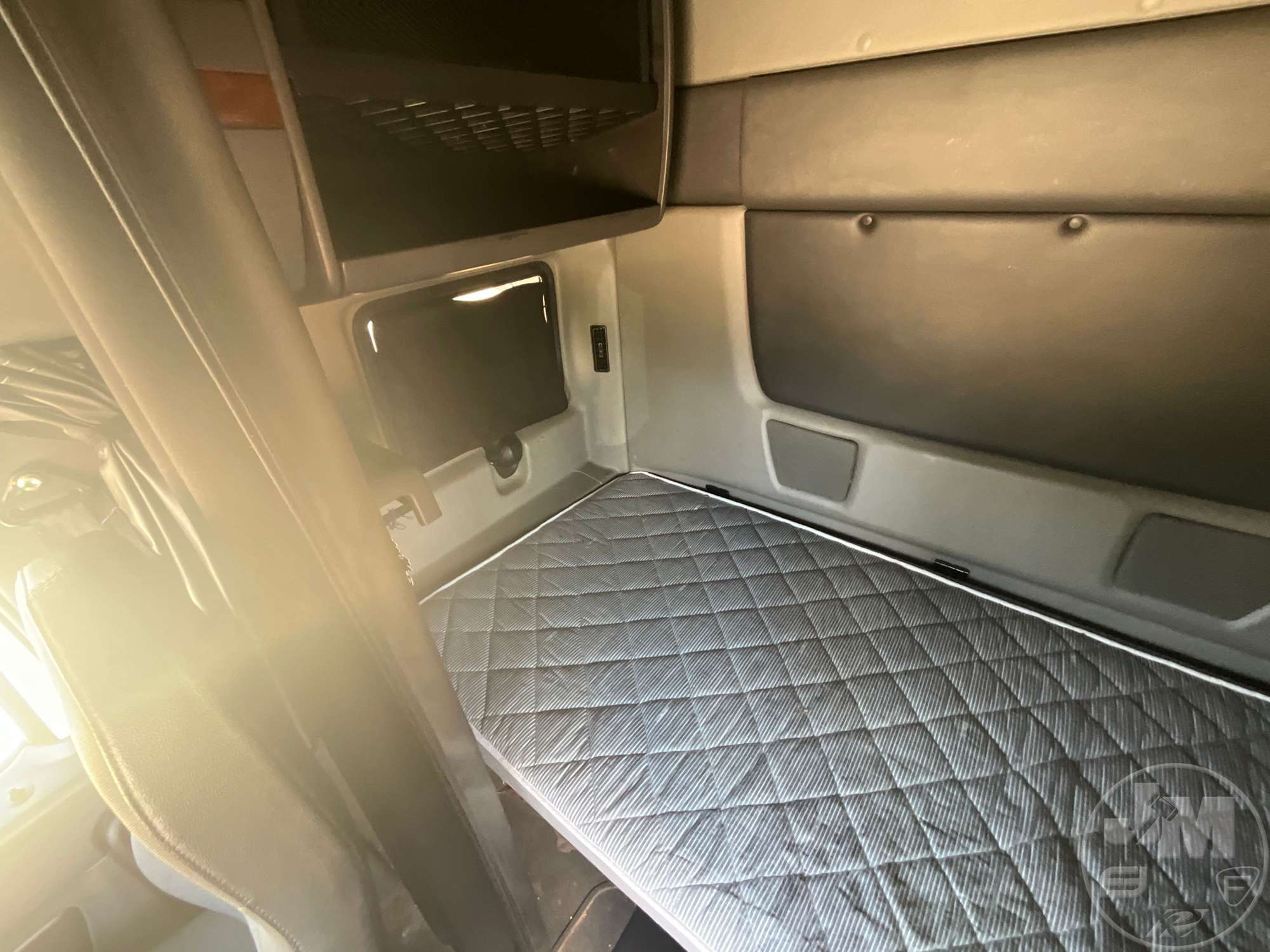 2020 International LT625 6X4