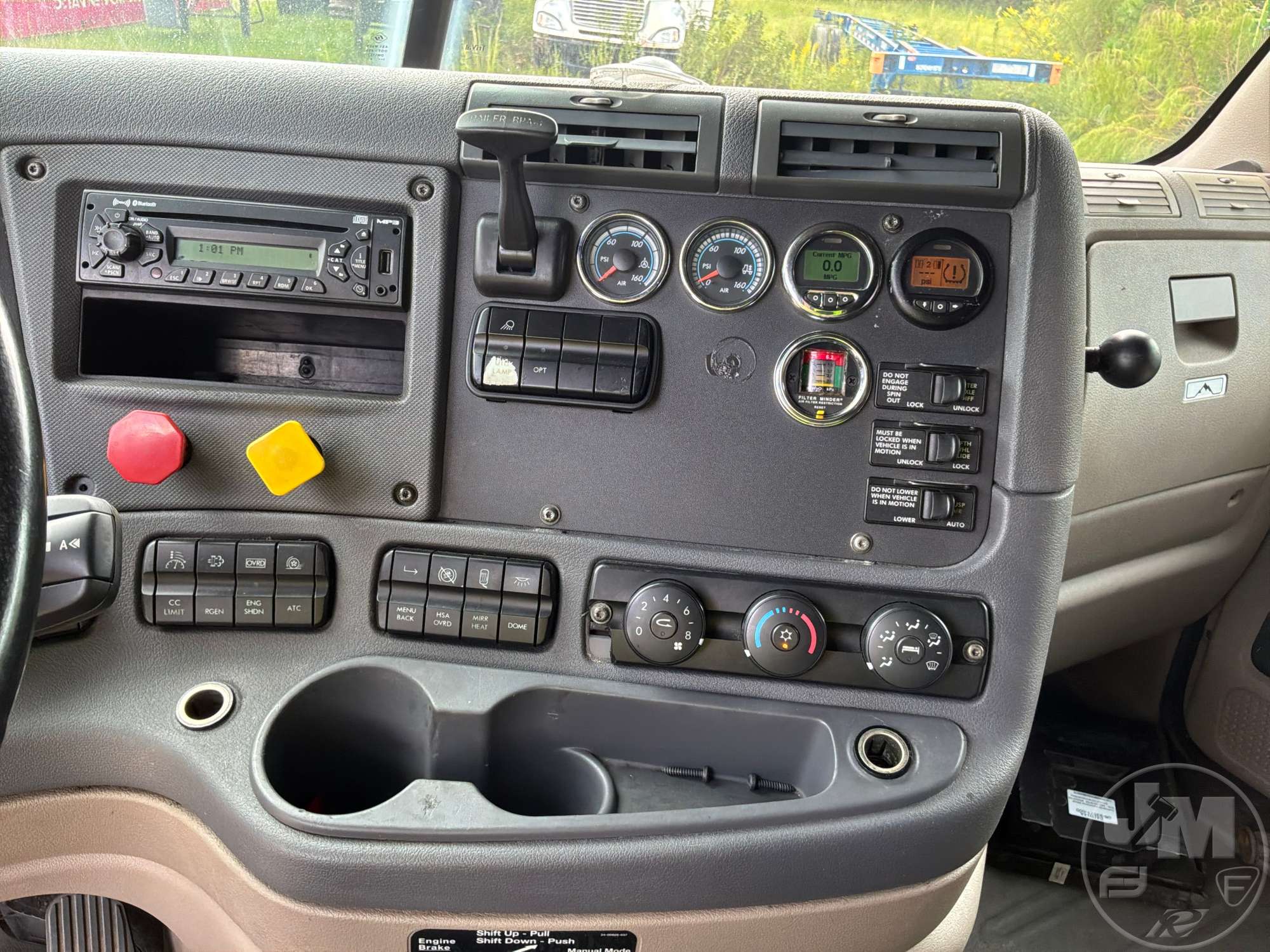 2015 Freightliner CASCADIA