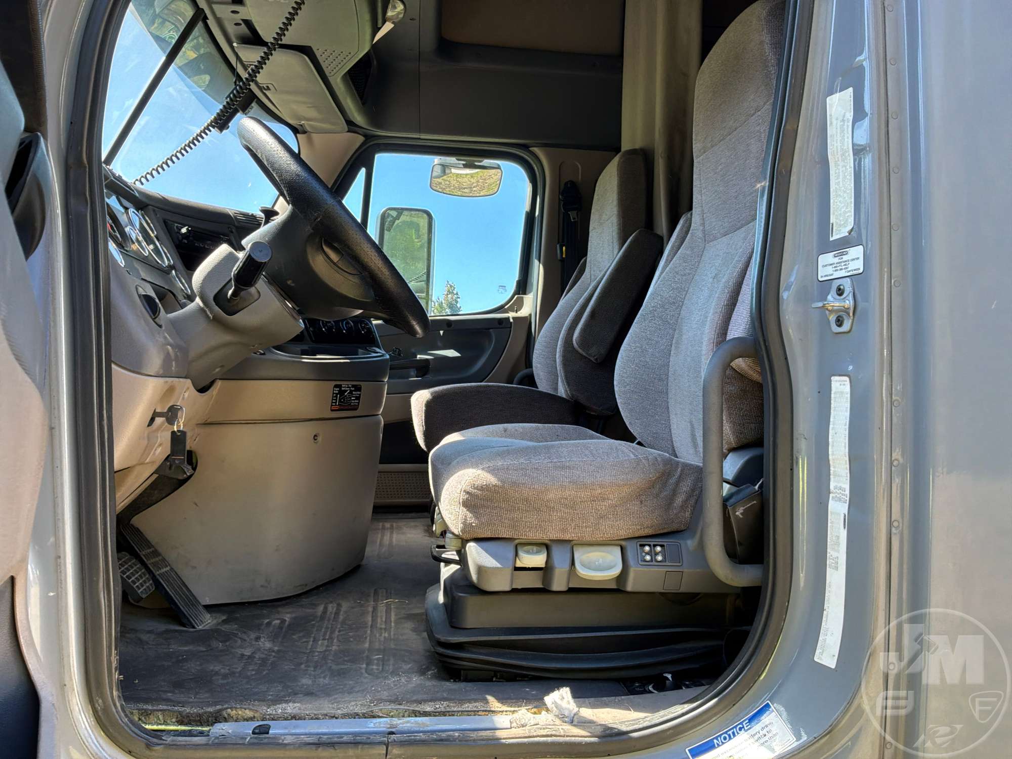 2015 Freightliner CASCADIA