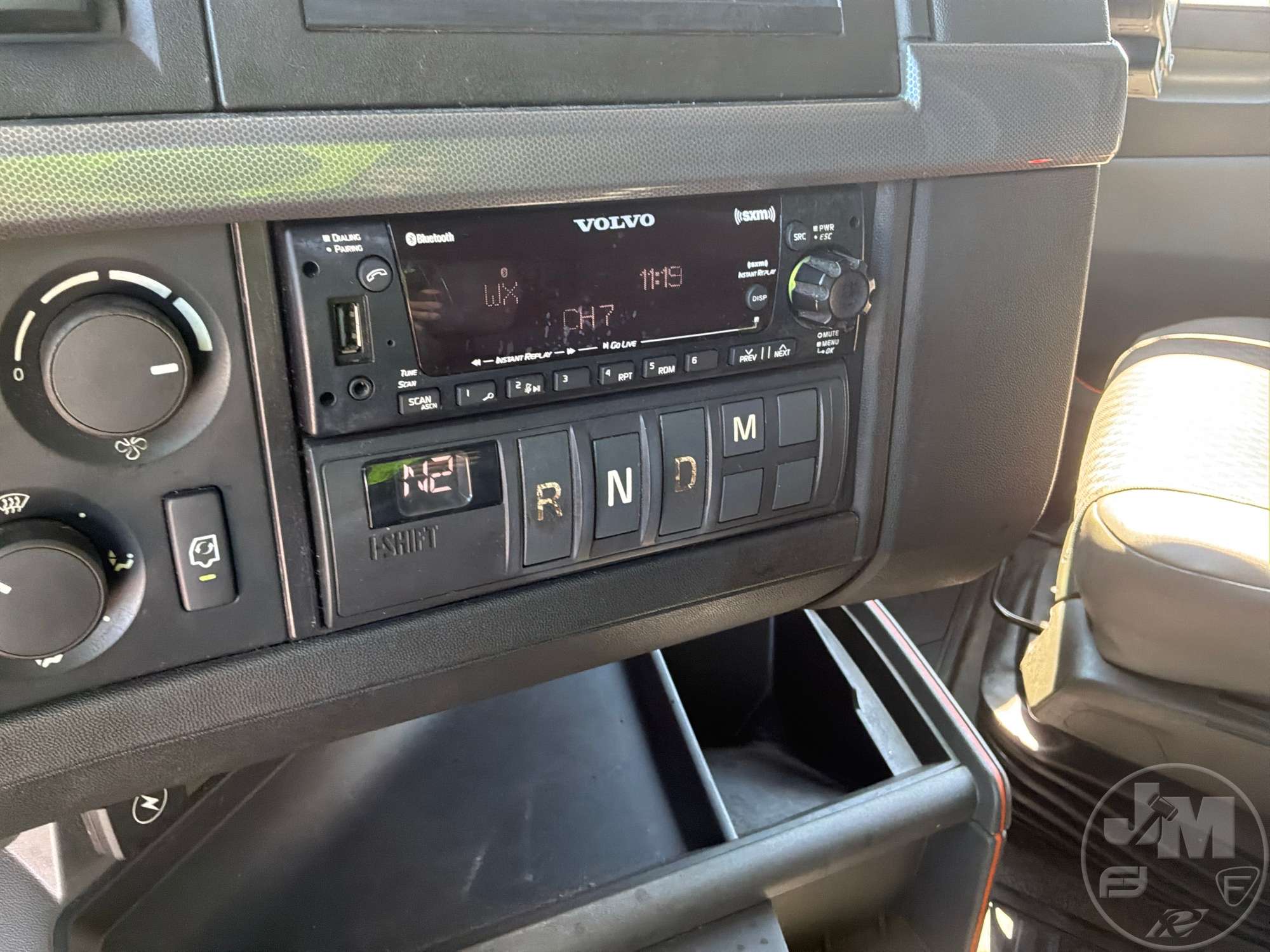 2022 Volvo VNL760