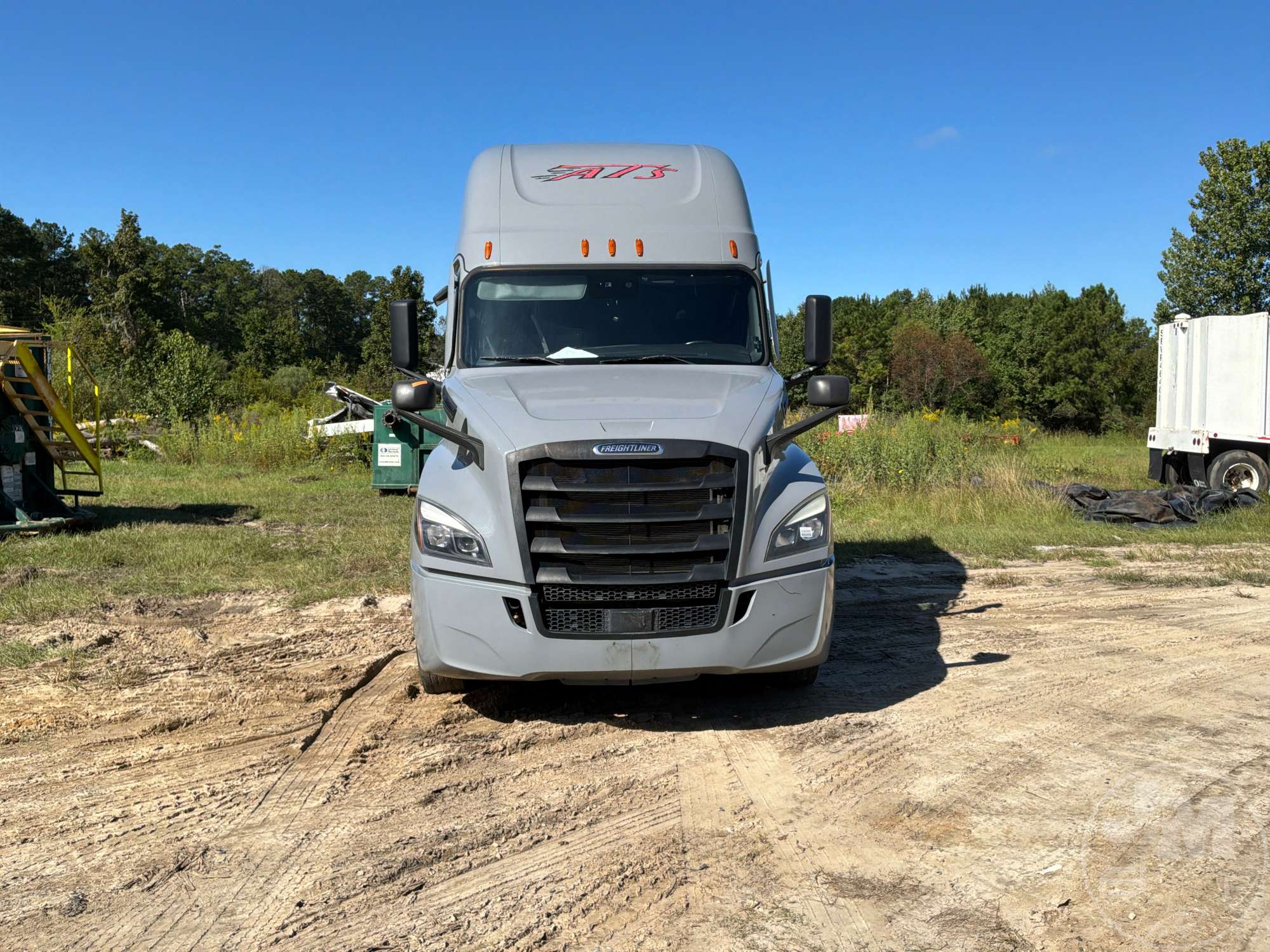 2021 Freightliner CASCADIA EVOLUTION
