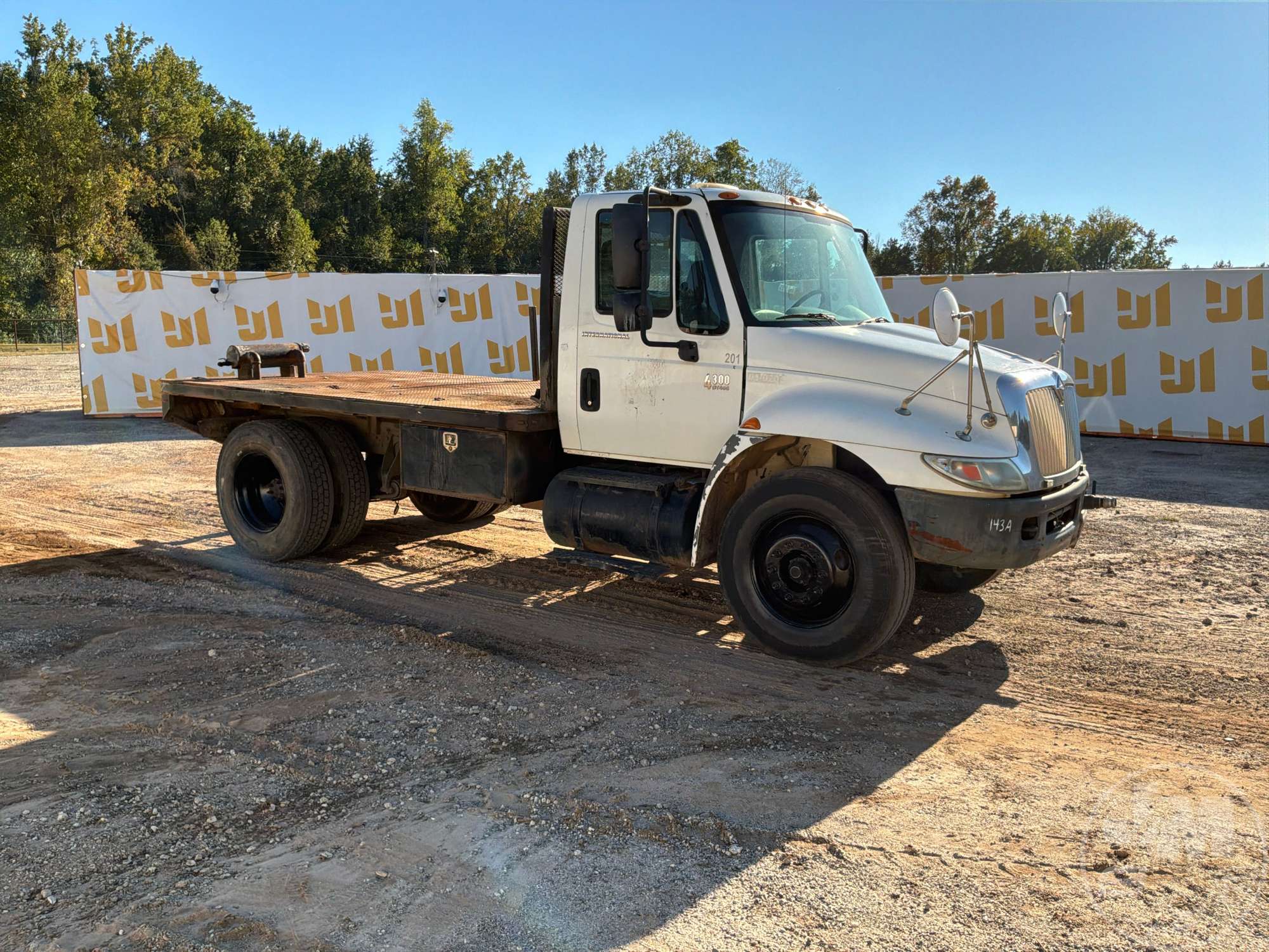 2004 International MA025