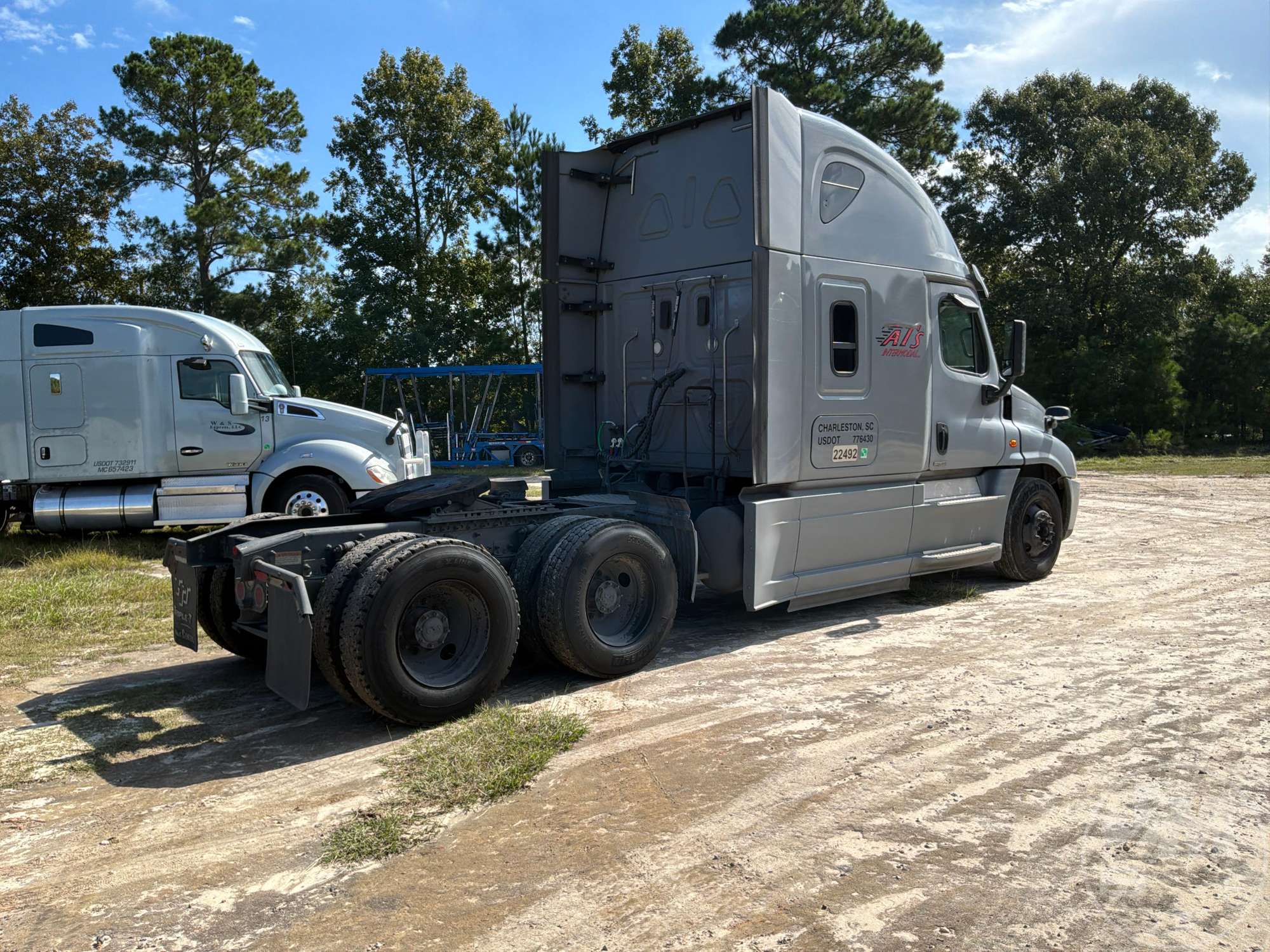 2017 Freightliner CASCADIA