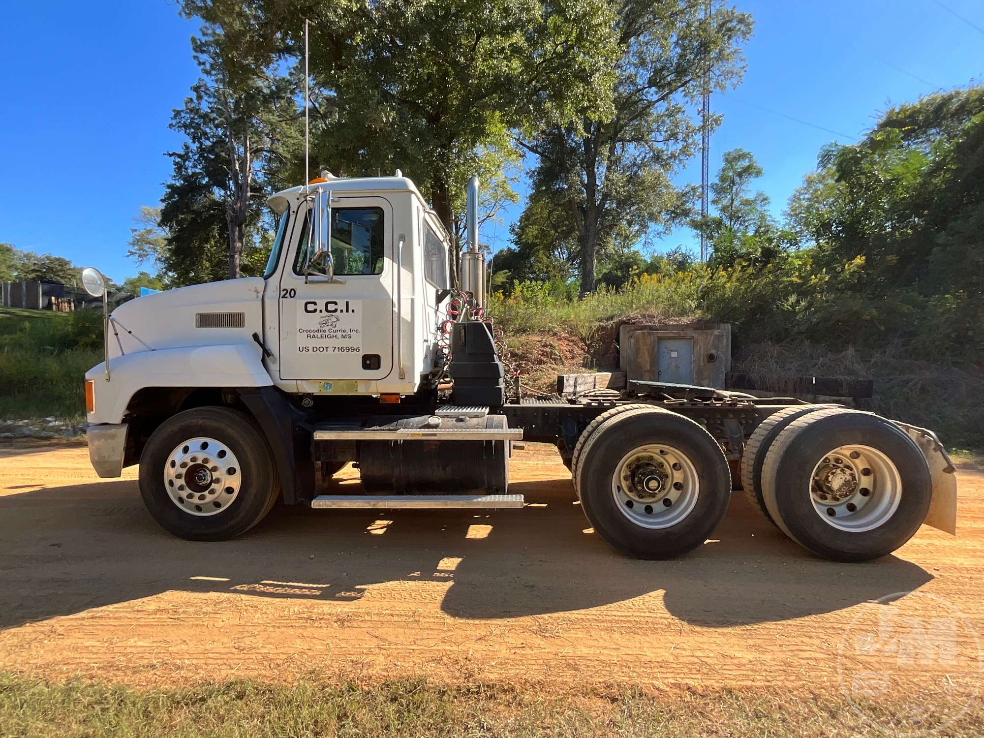 2000 Mack CH613
