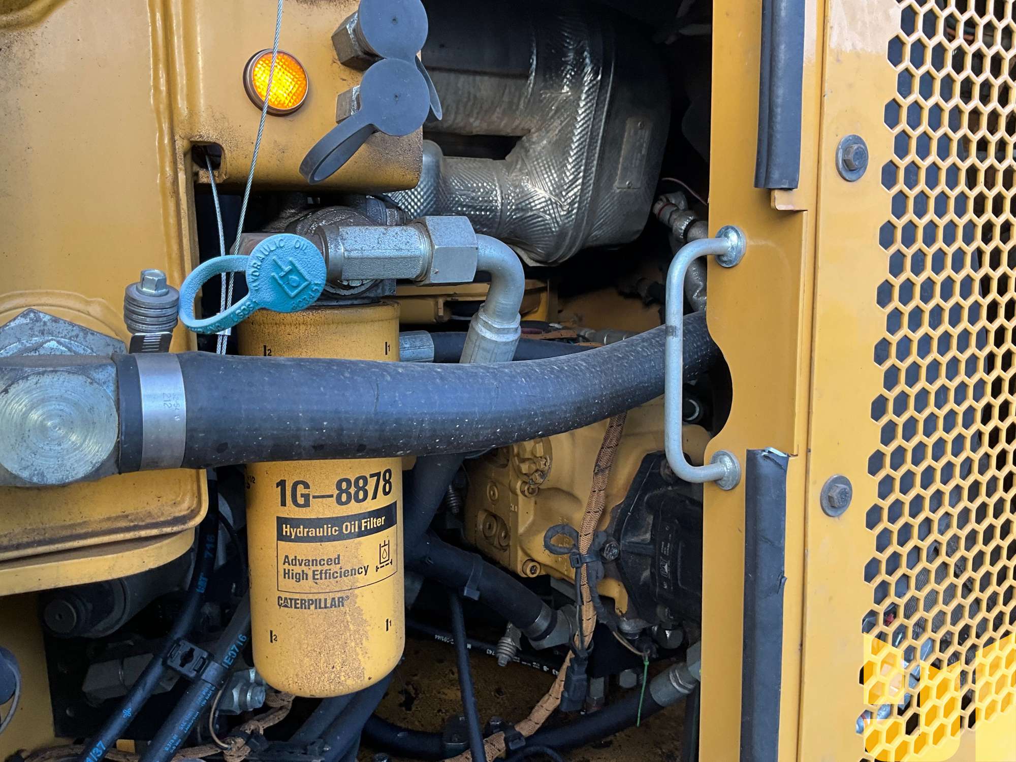 2015 Caterpillar CB64B