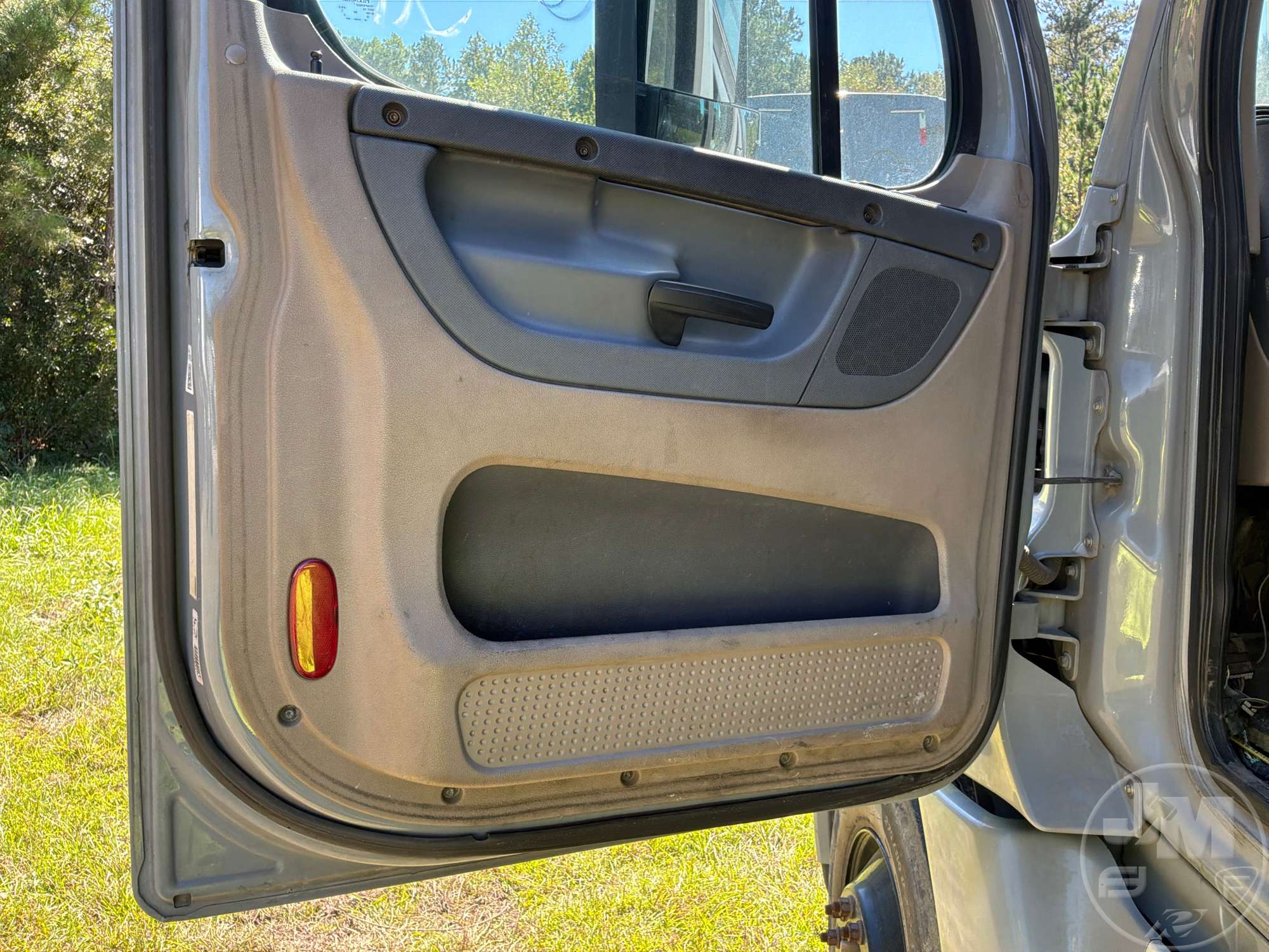 2015 Freightliner CASCADIA