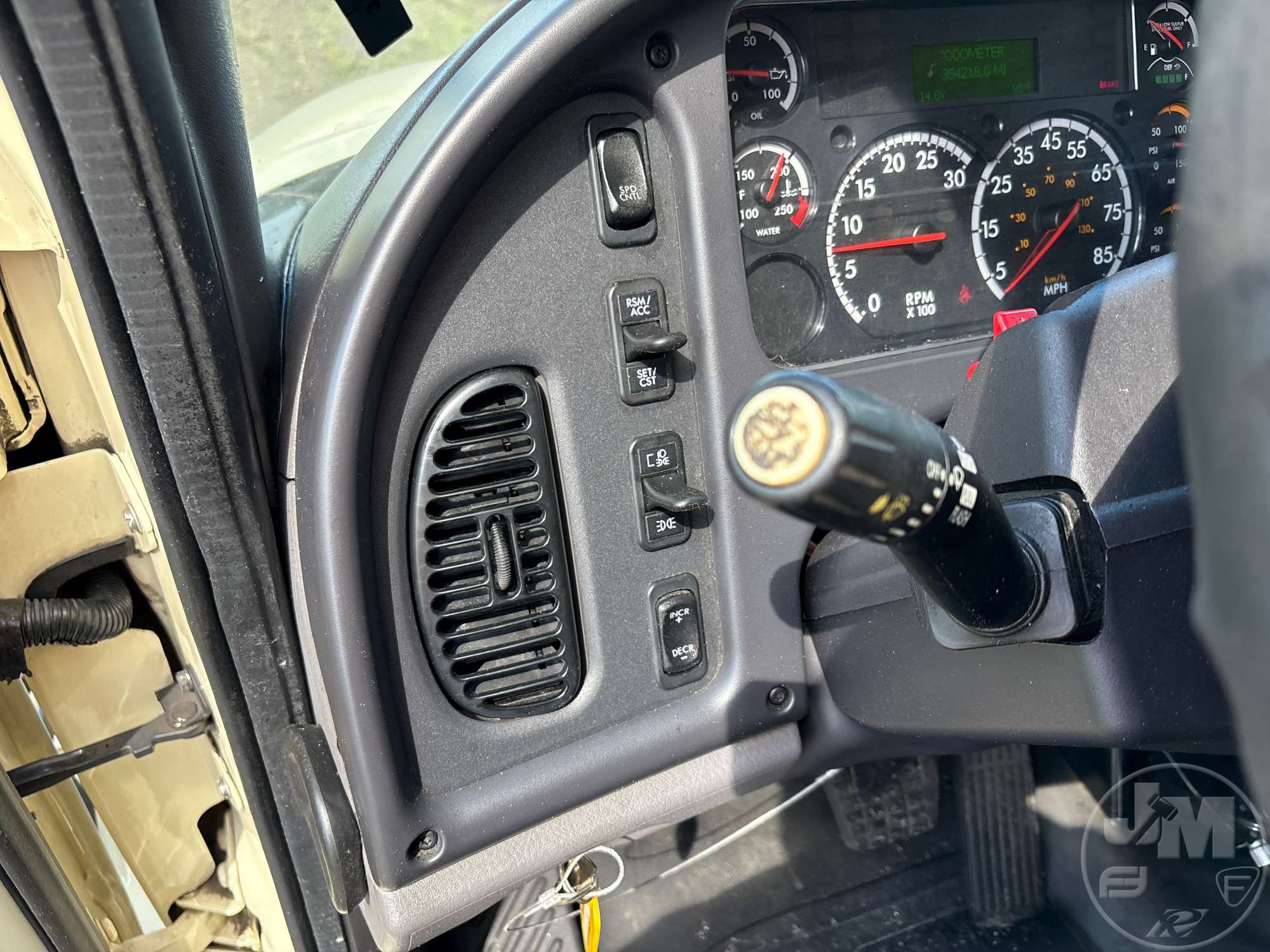 2020 Freightliner M2
