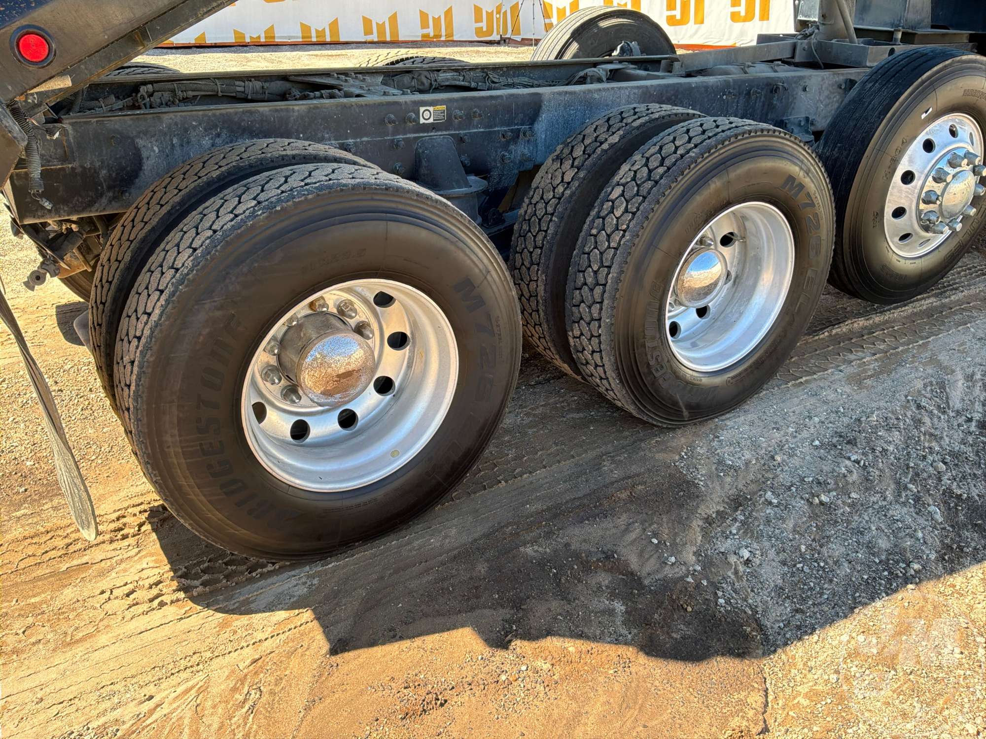 2022 Kenworth T880