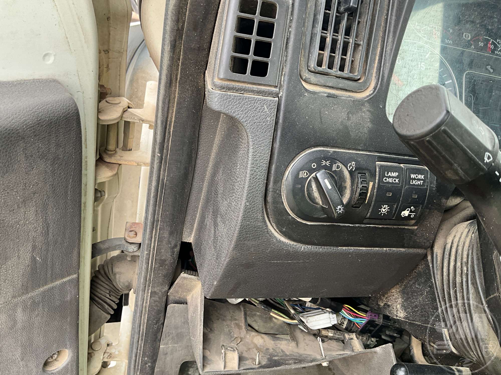2018 International LT625