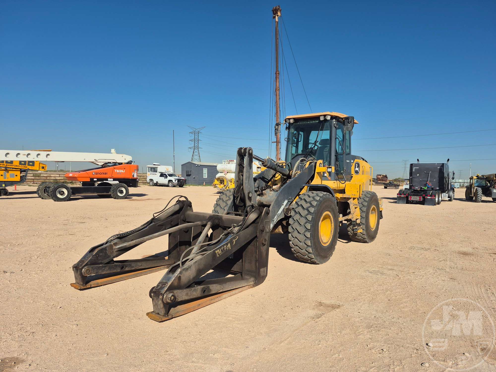 Photo of 2021 John Deere 624P