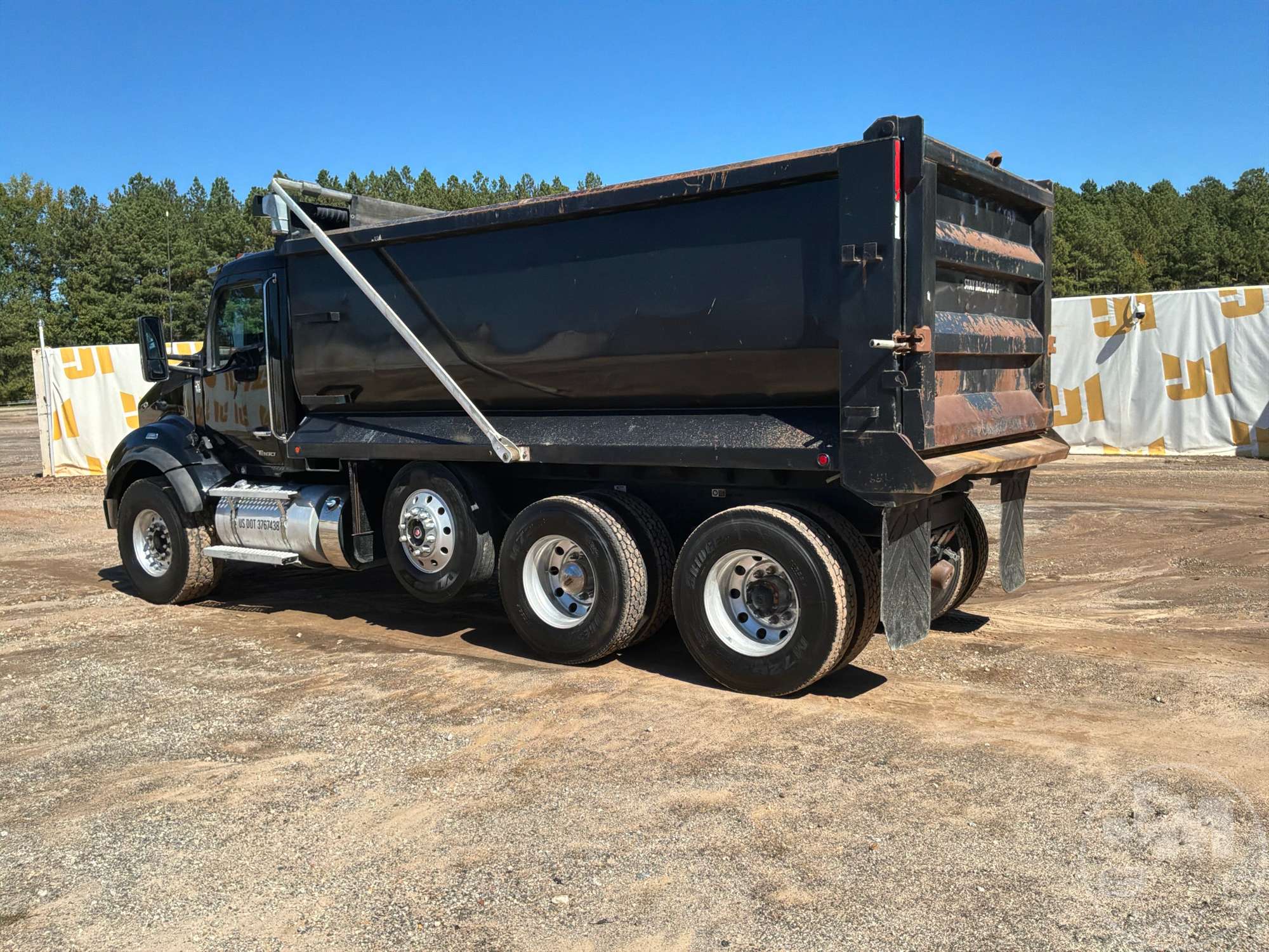 2022 Kenworth T880