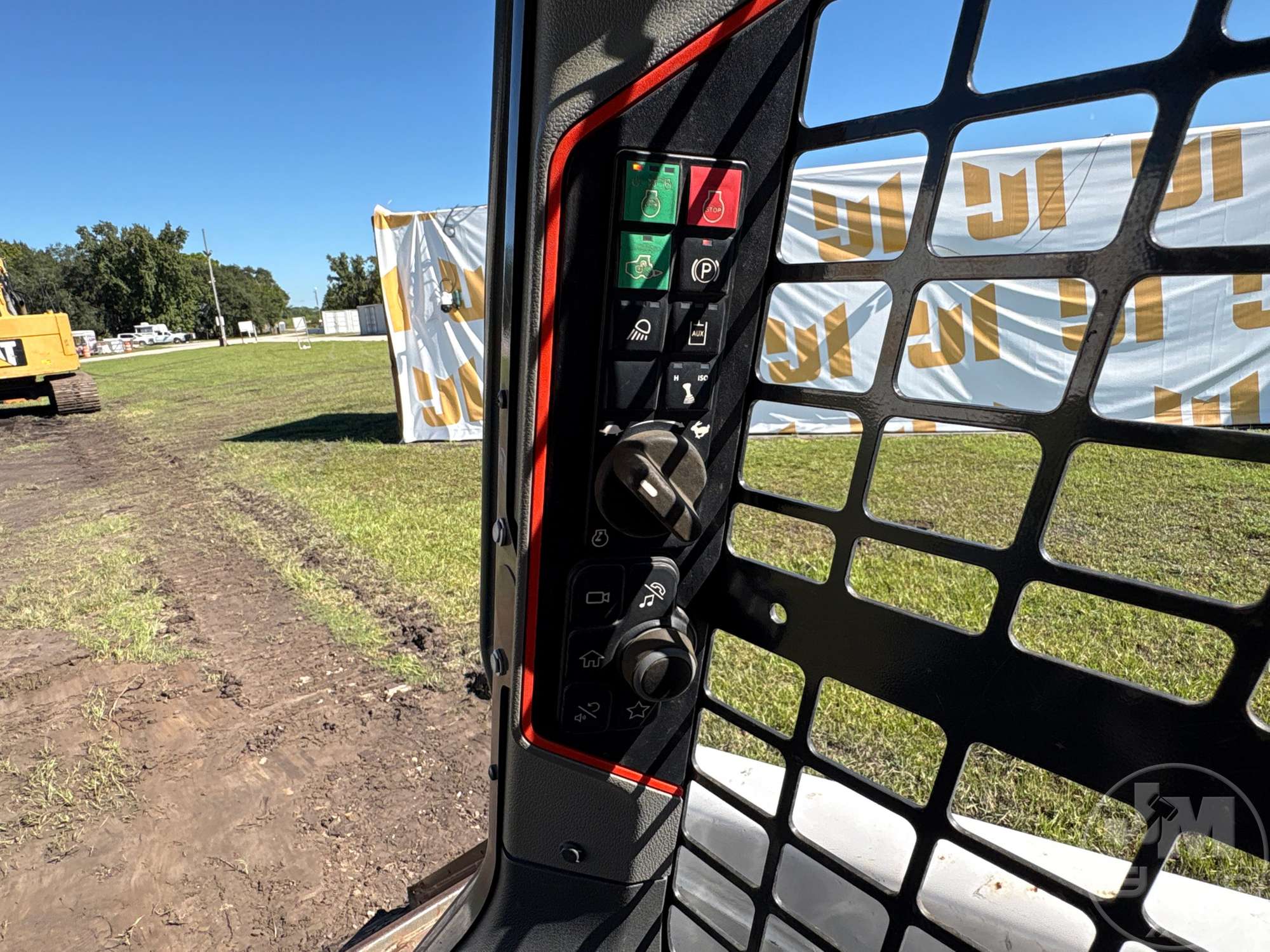 2021 Bobcat T66