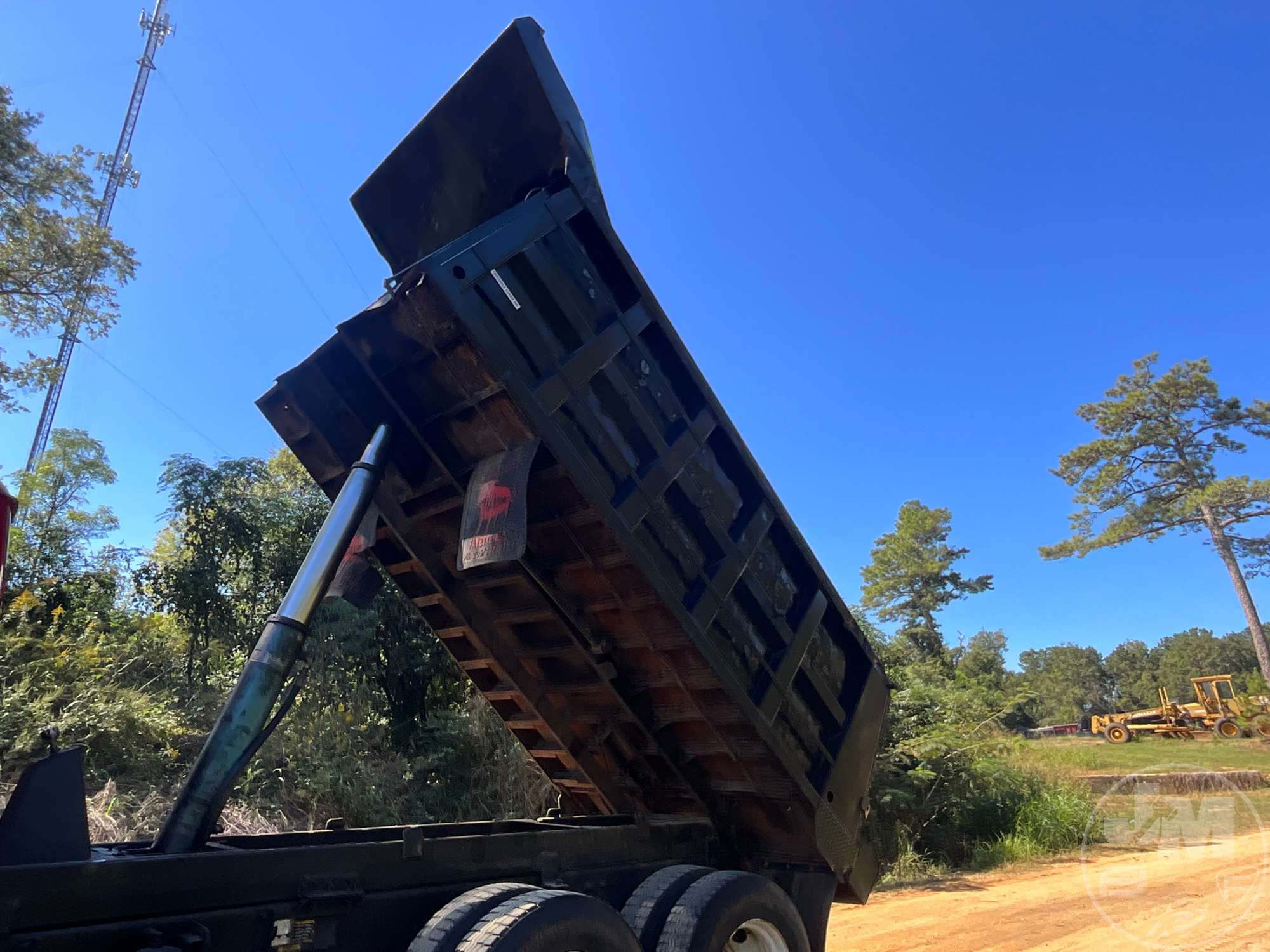 1995 Mack RD 688S