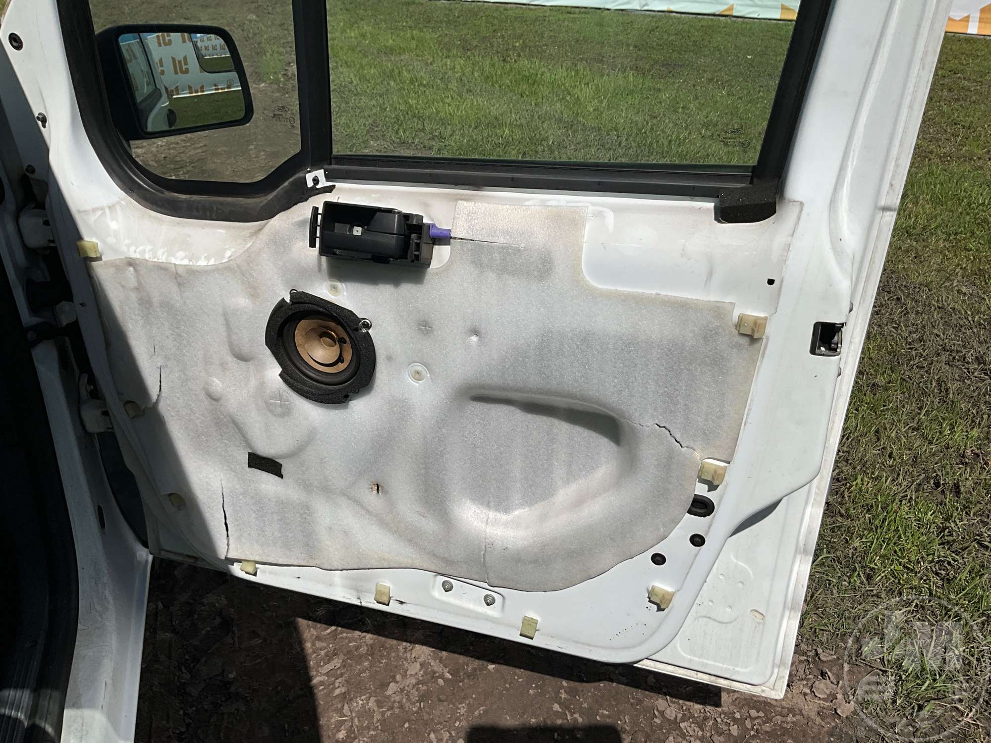 2011 Ford TRANSIT CONNECT XLT