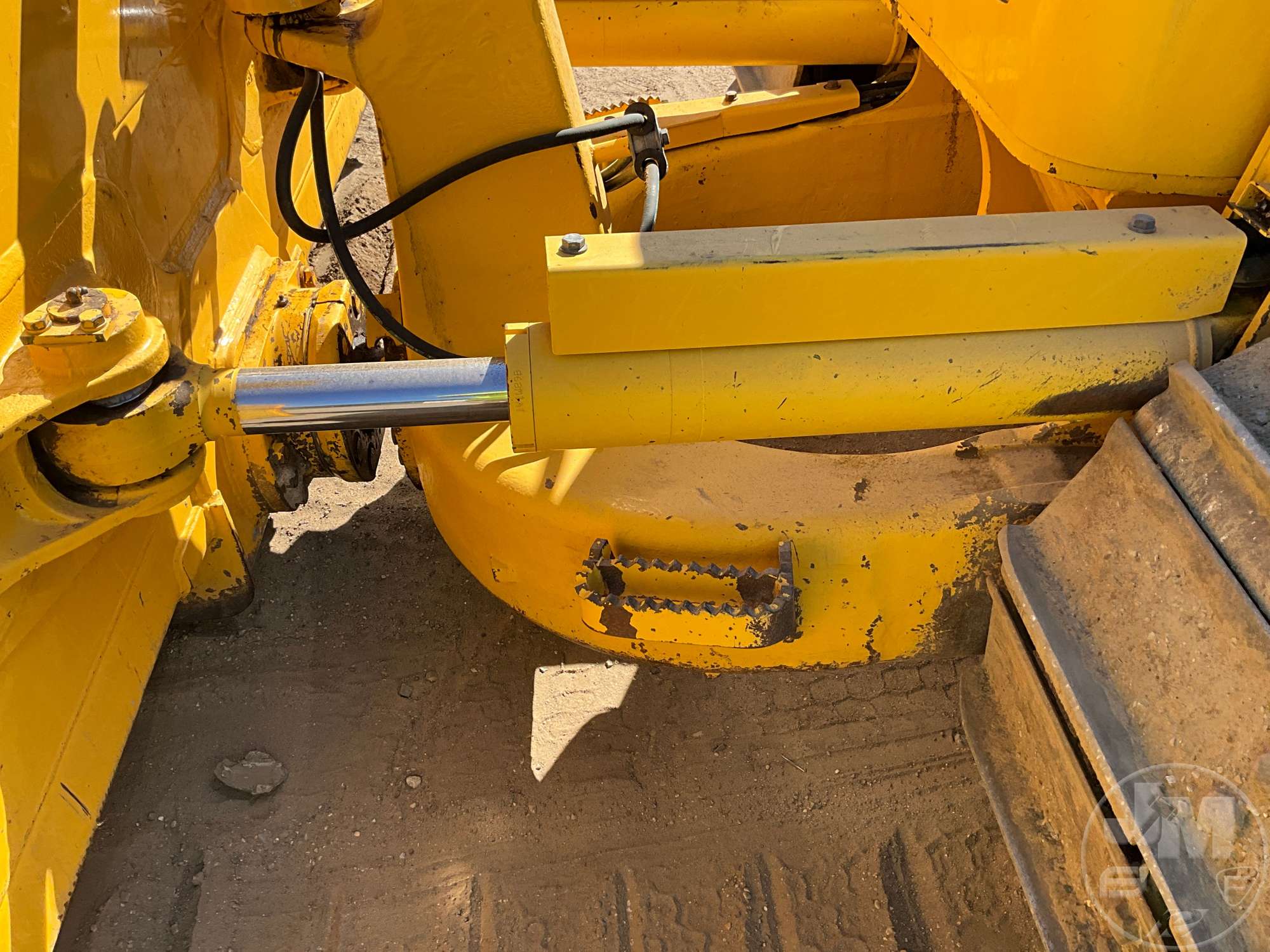 2022 Komatsu D61PX-24