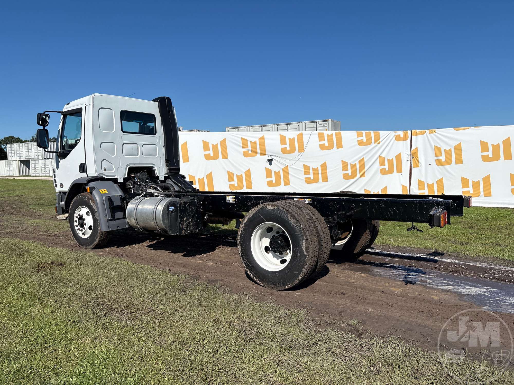 2025 Peterbilt 220