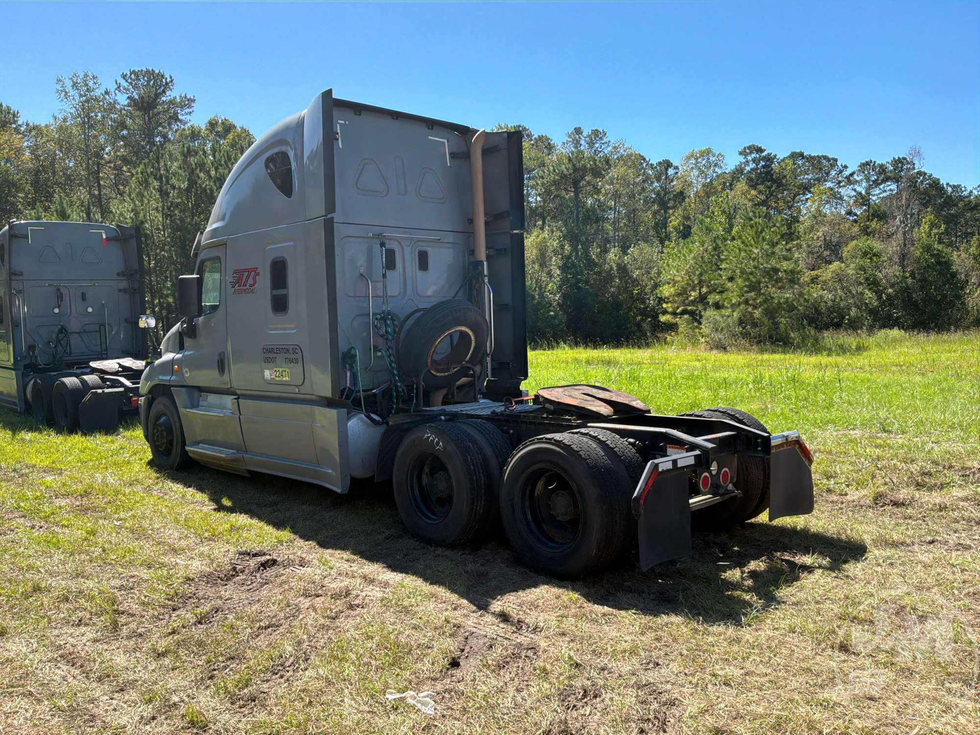 2015 Freightliner CASCADIA
