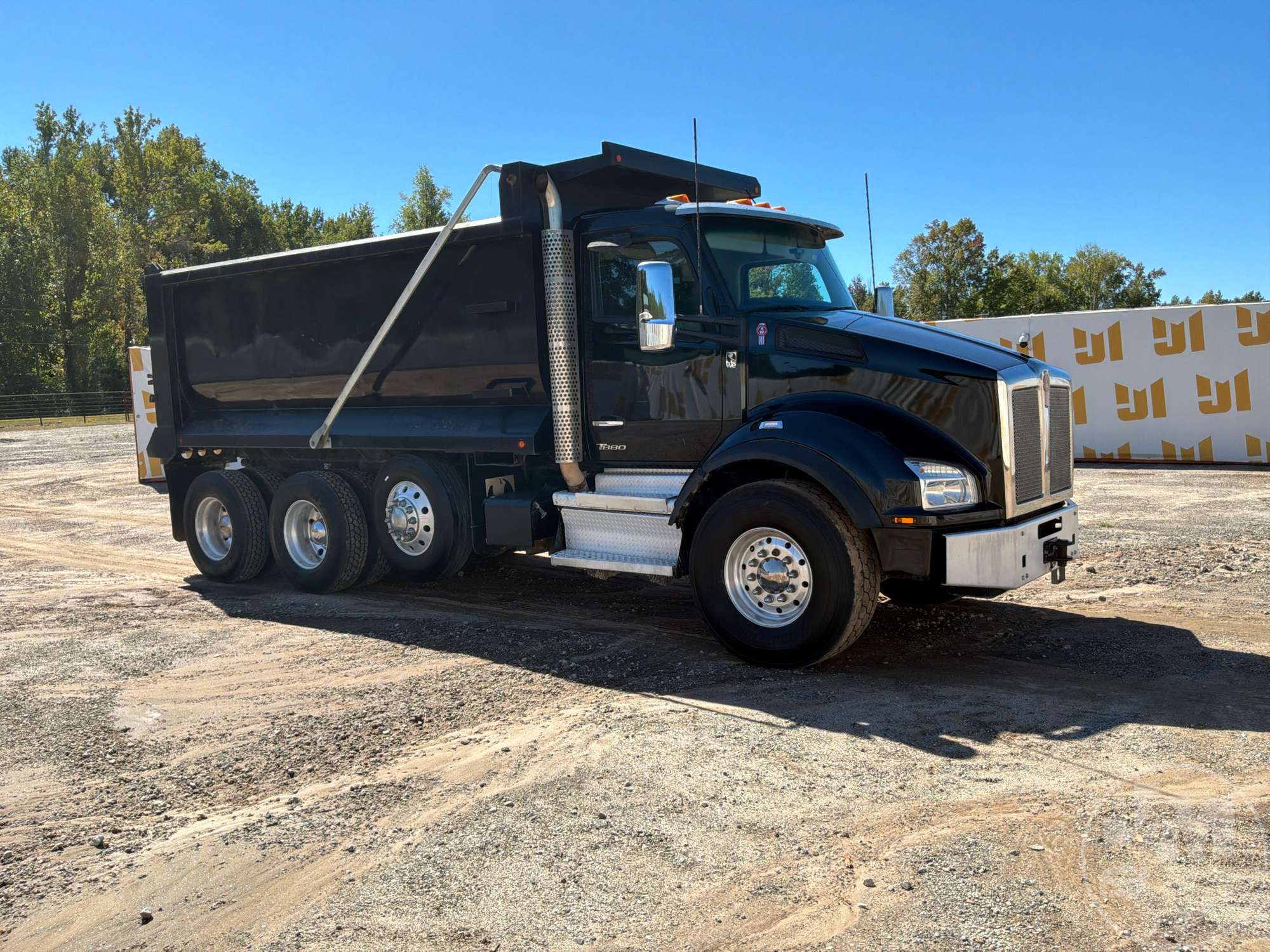 2022 Kenworth T880