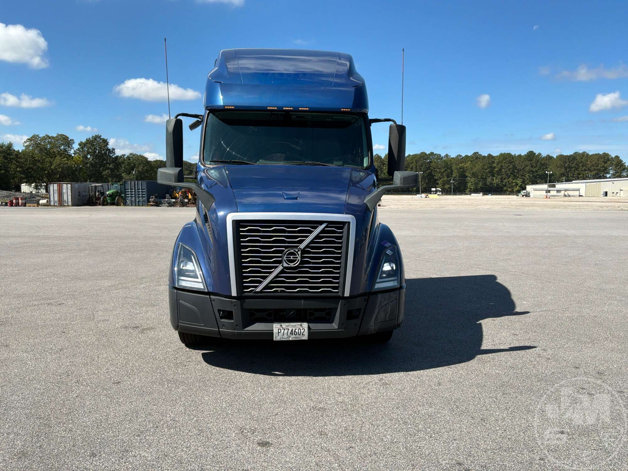 2022 Volvo VNL760
