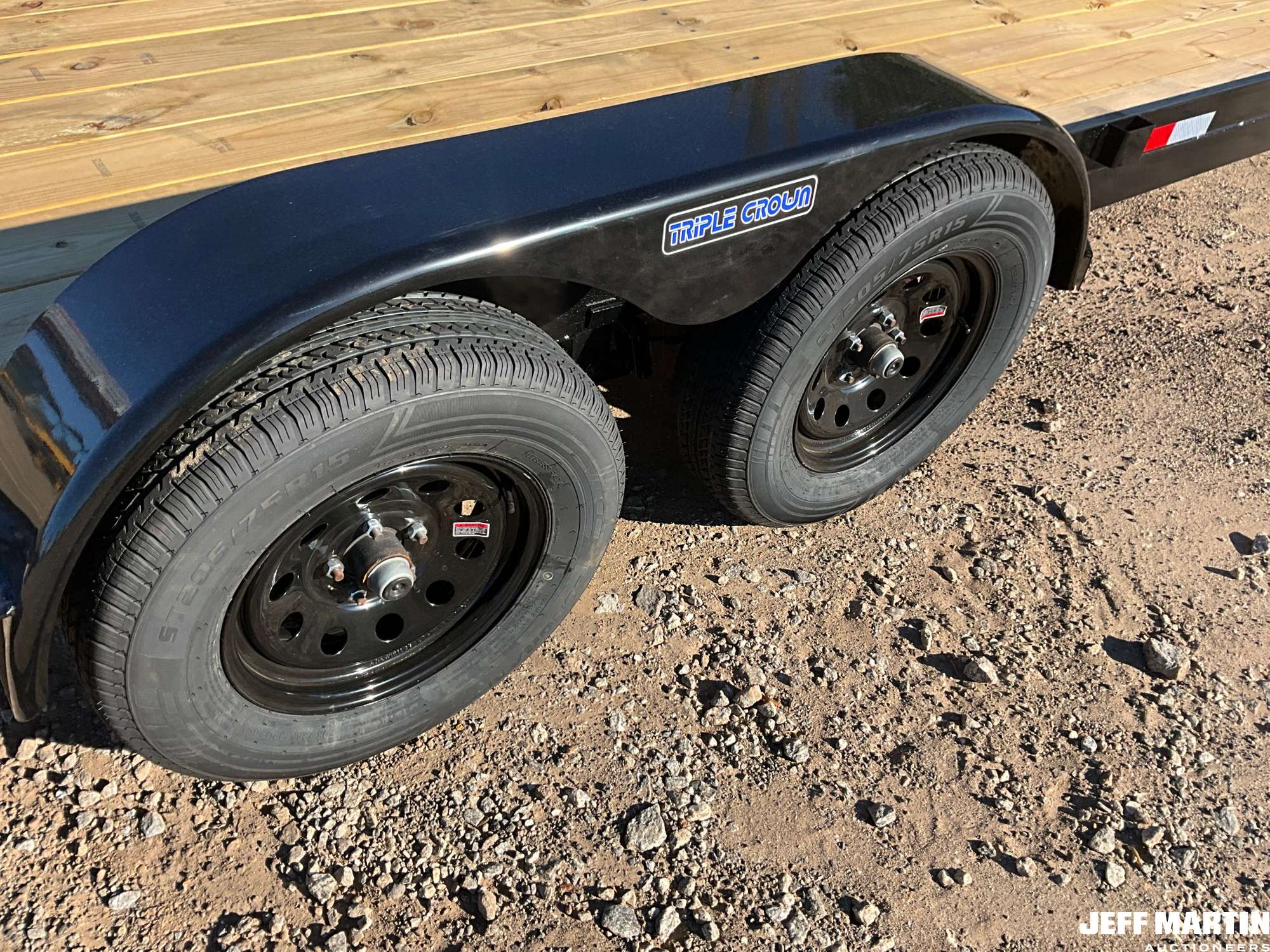 2027 TRIPLE CROWN TRAILERS, INC CH7X20-7K-C