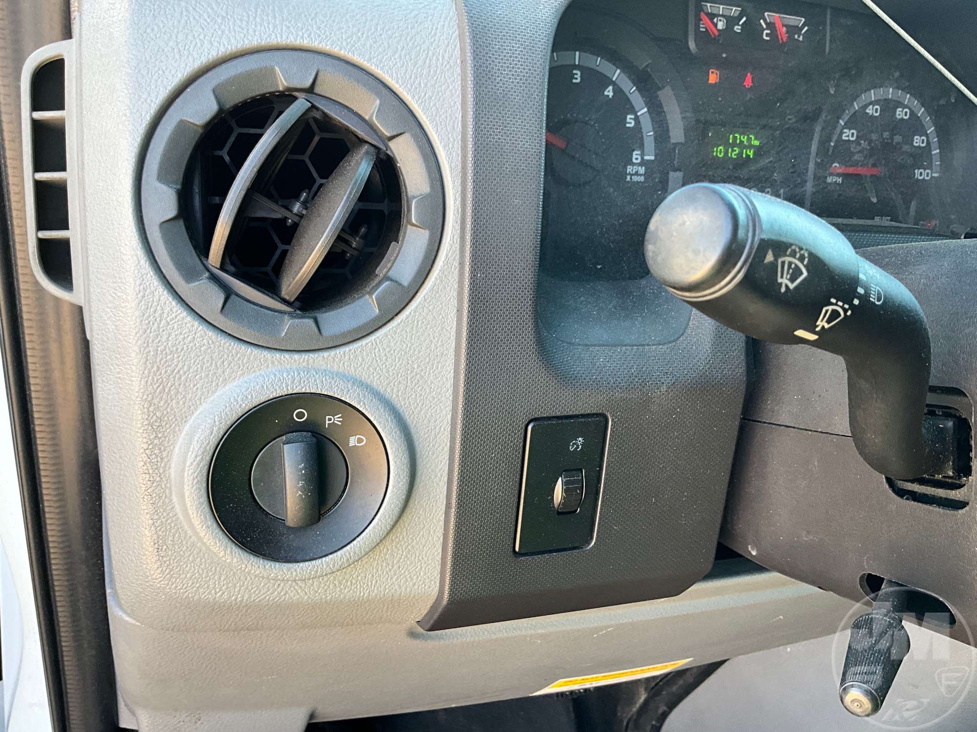 2011 Ford E-250