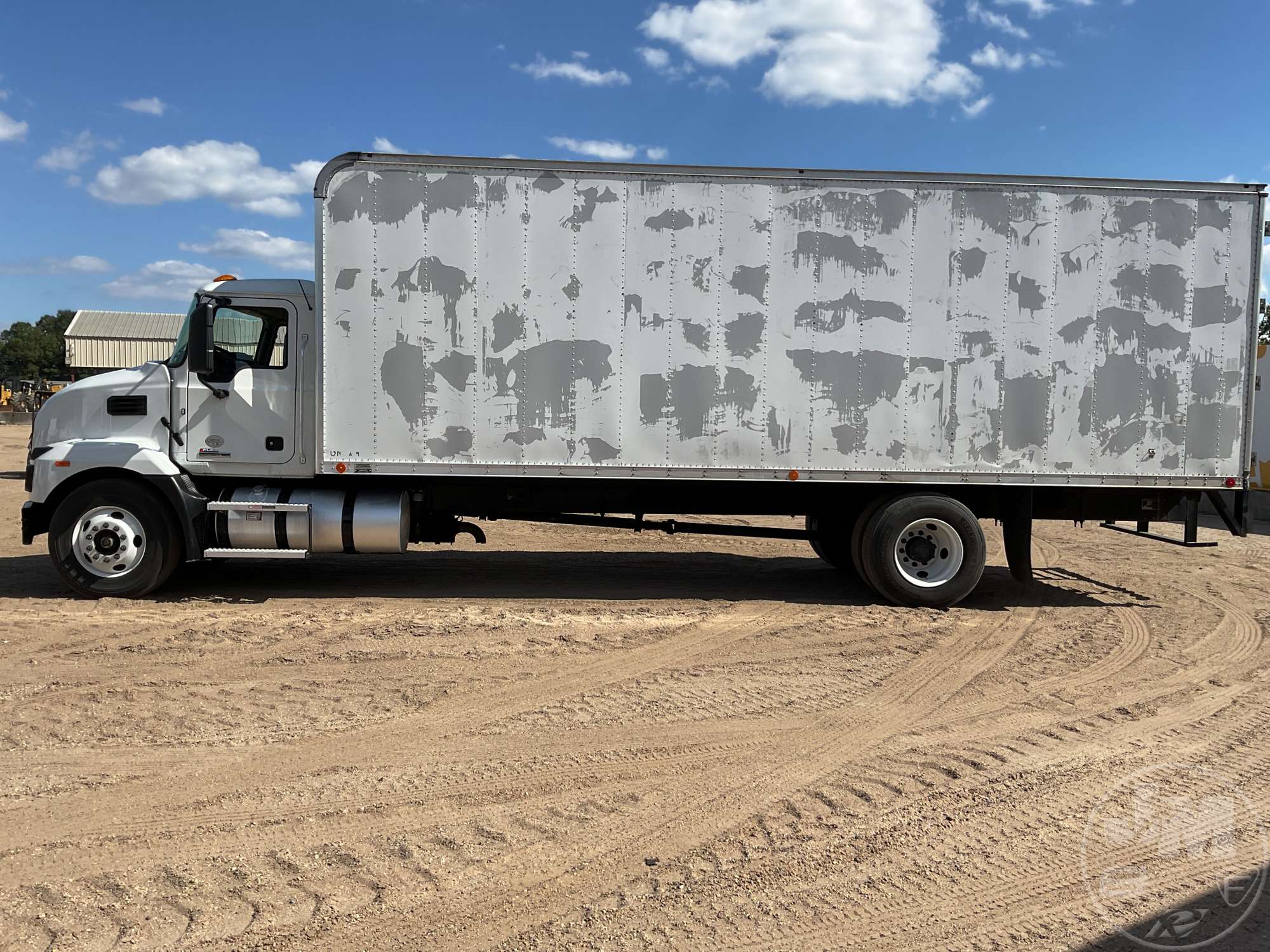2024 Mack MD642