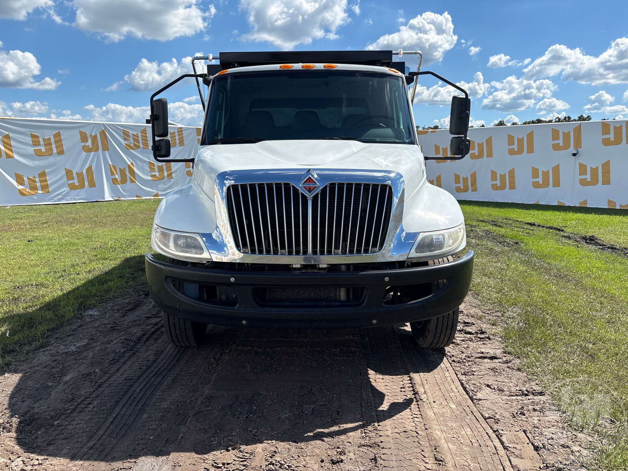 2021 International MV607