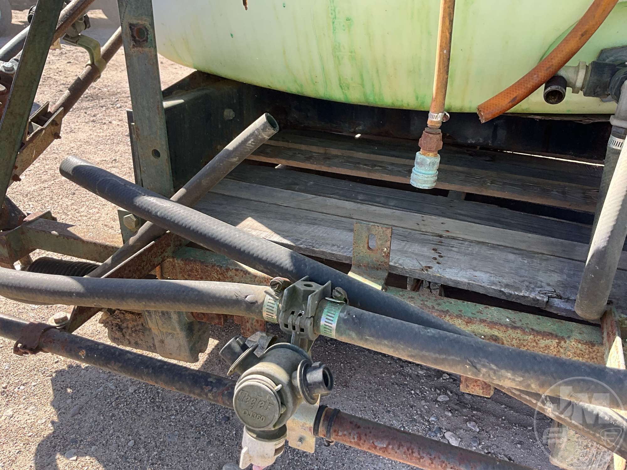 0 Toro 200 GALLON SPRAYER TANK