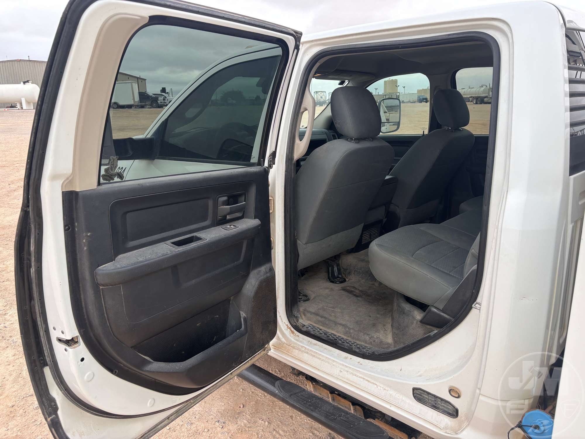 2015 Dodge 3500HD CREW CAB 4X4