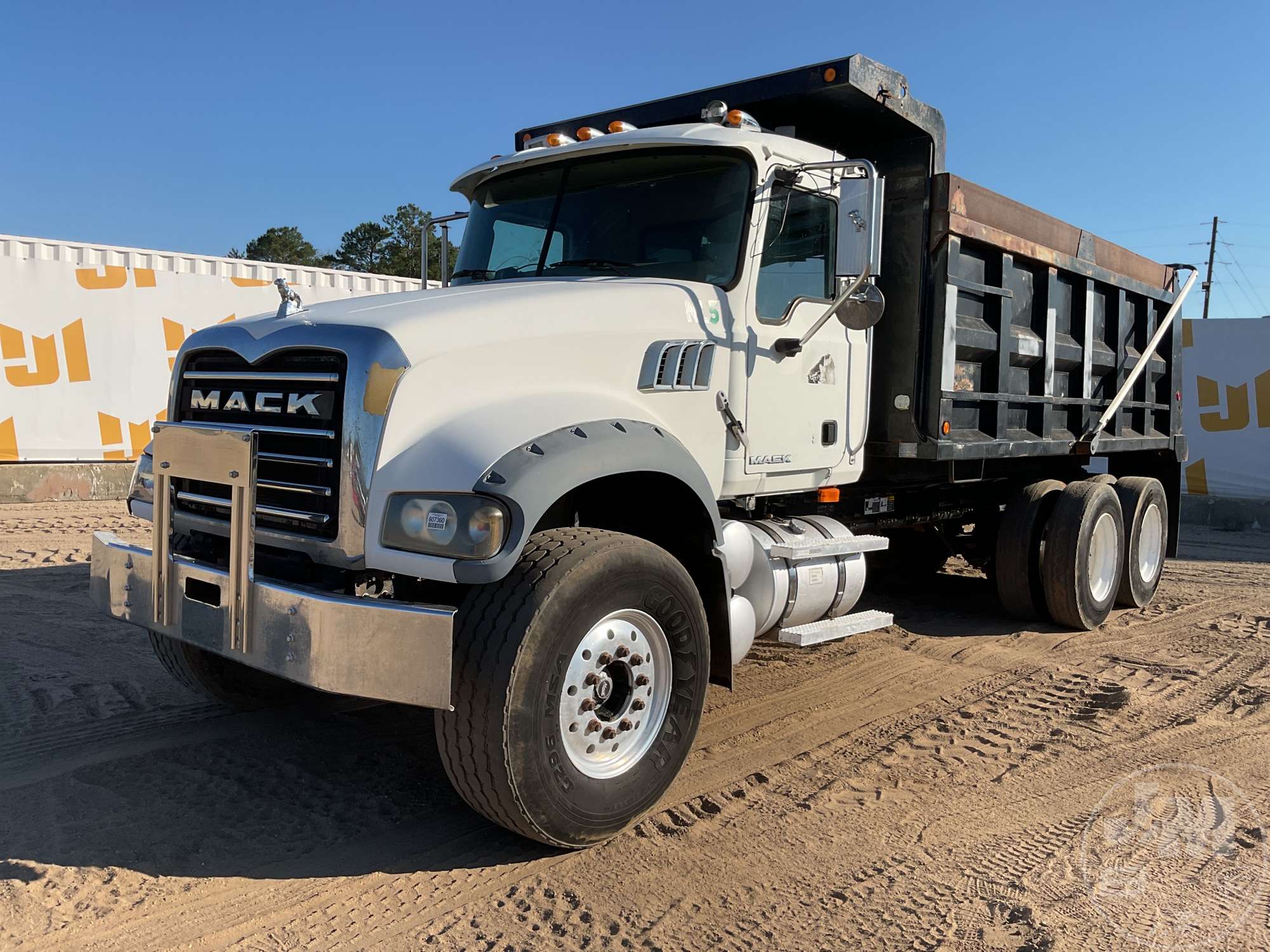 2007 Mack CTP GRANITE