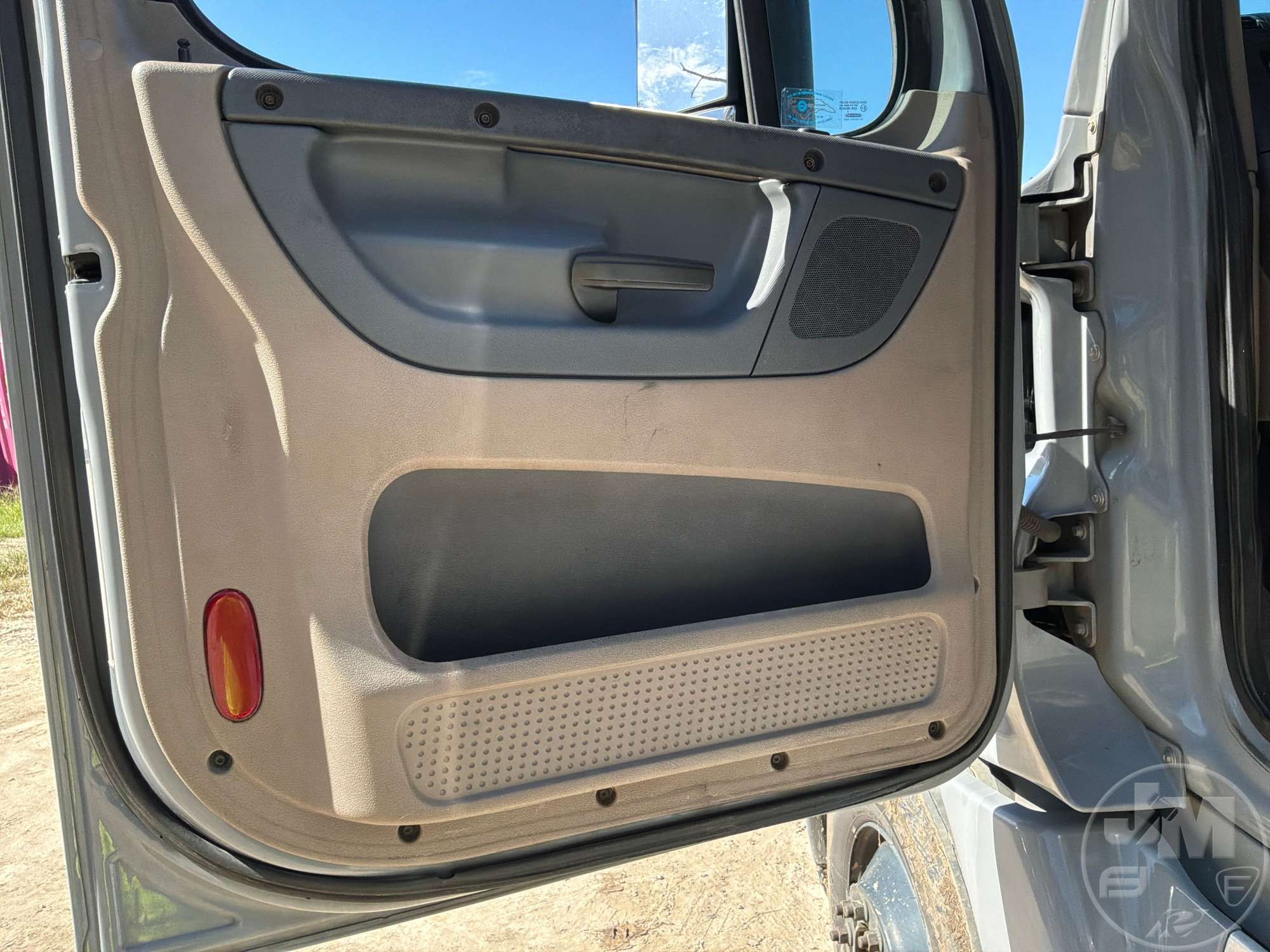 2015 Freightliner CASCADIA