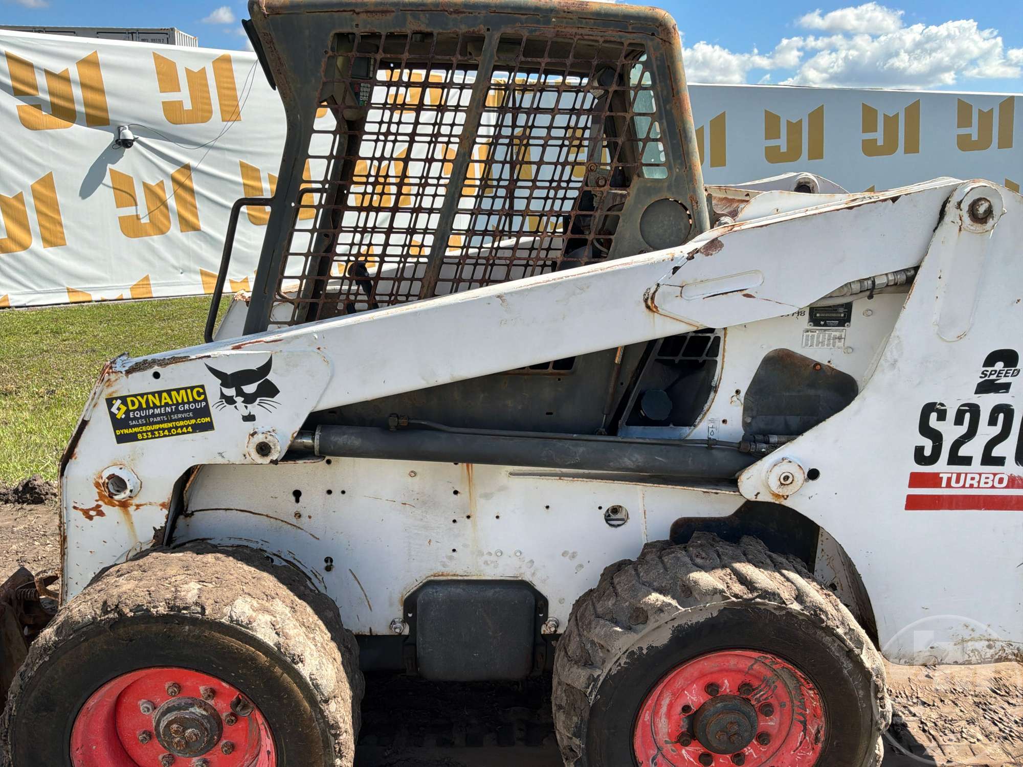 2004 Bobcat S220