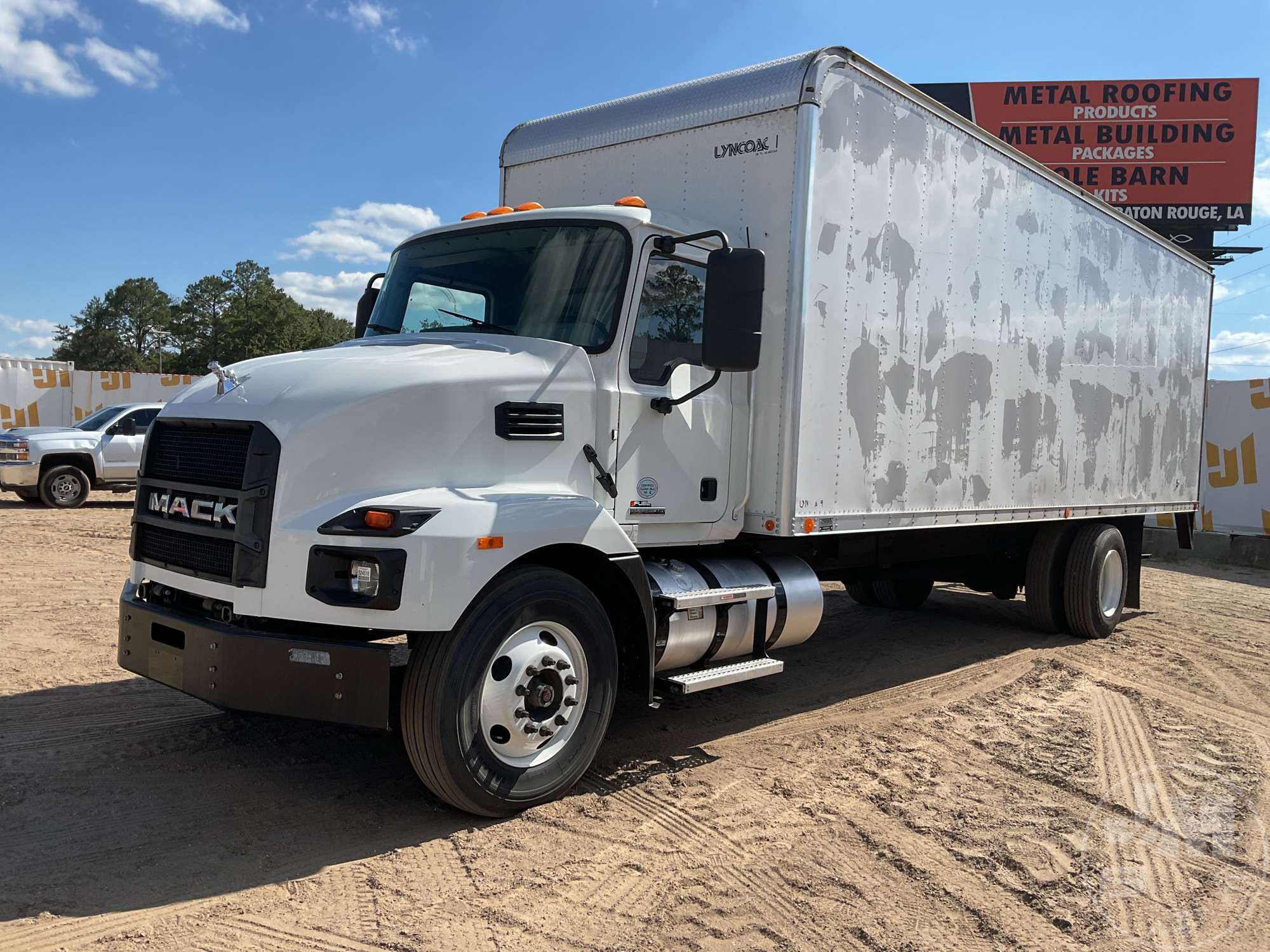 Photo of 2024 Mack MD642