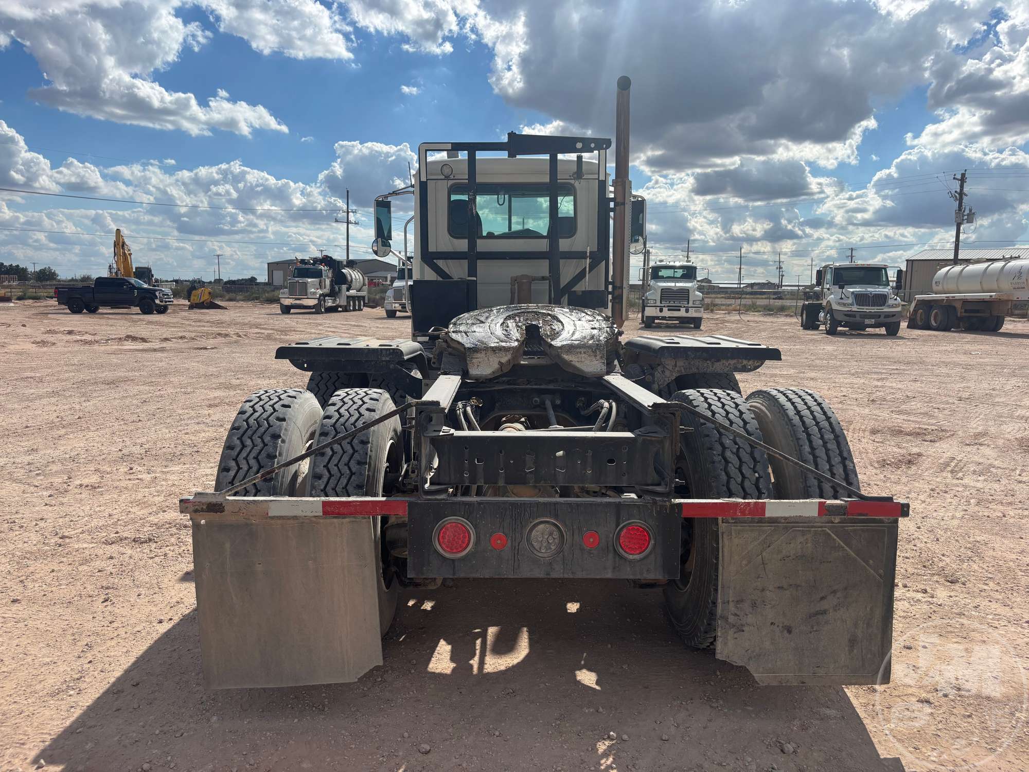 2013 Mack GU713