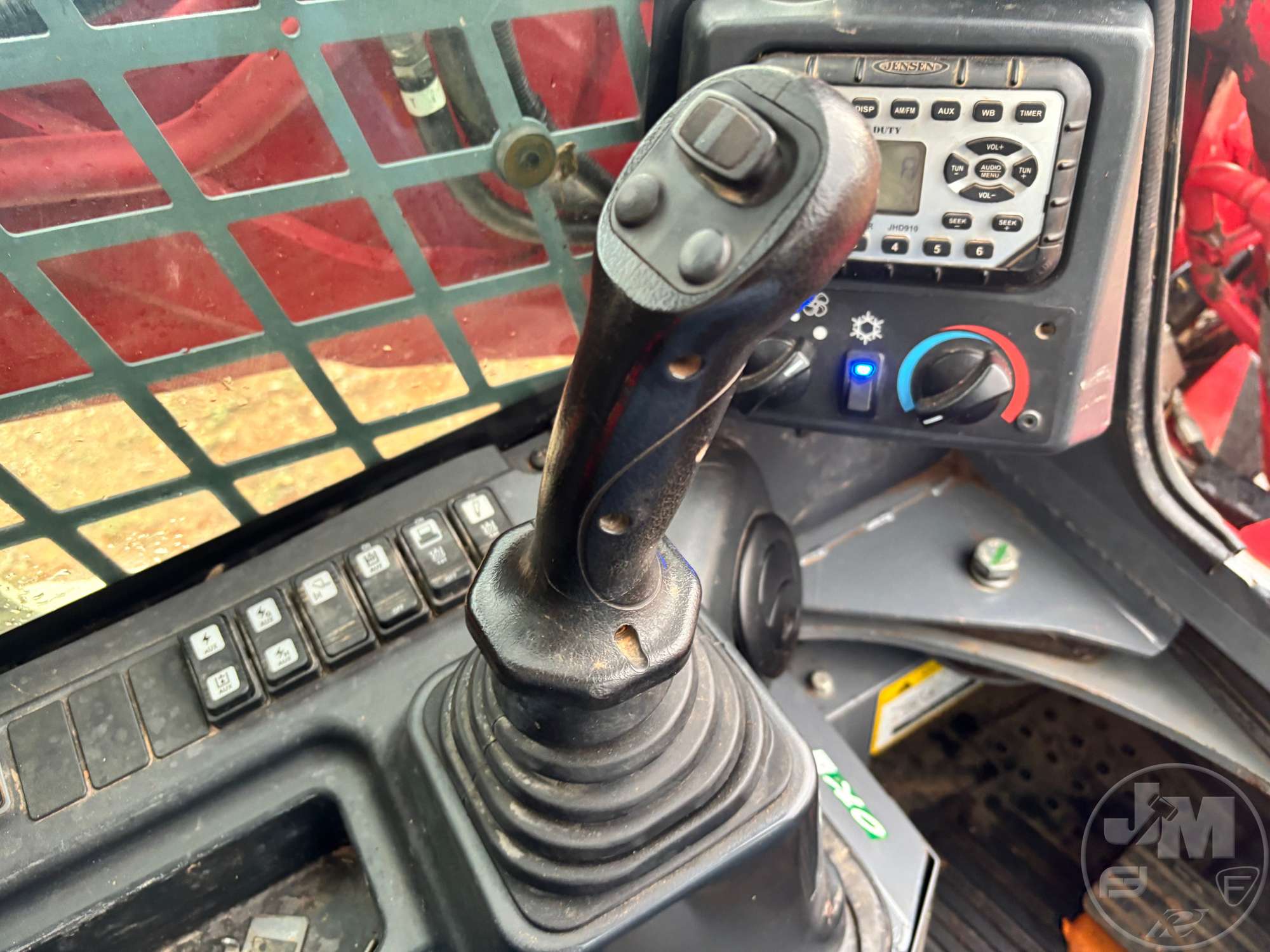 2023 Takeuchi TL12V-2