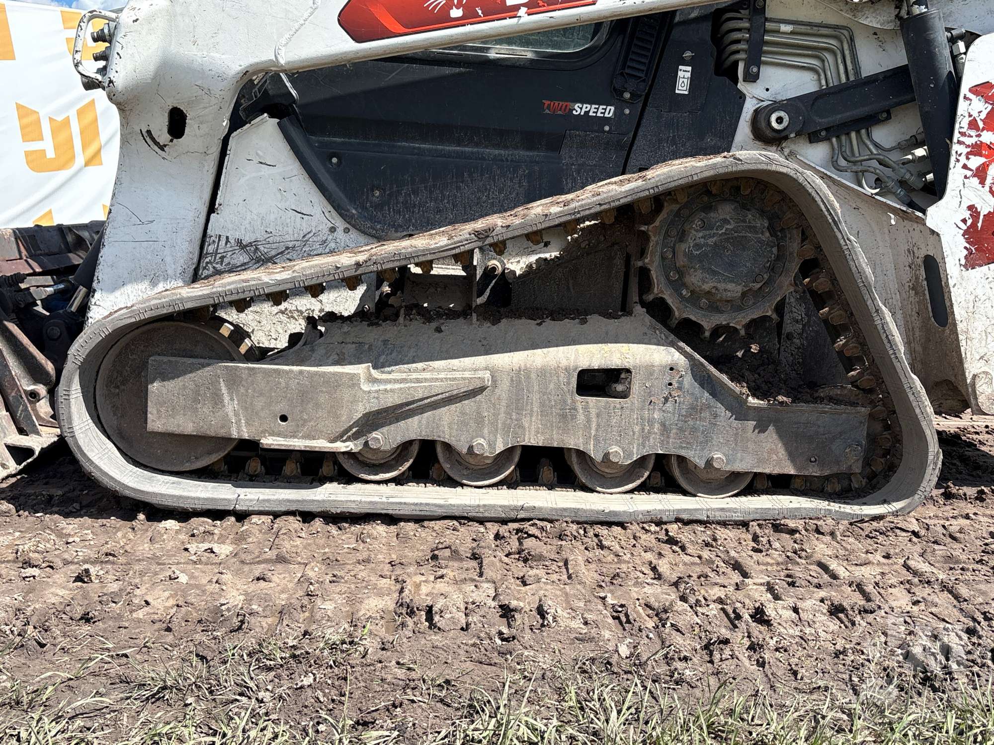 2024 Bobcat T76
