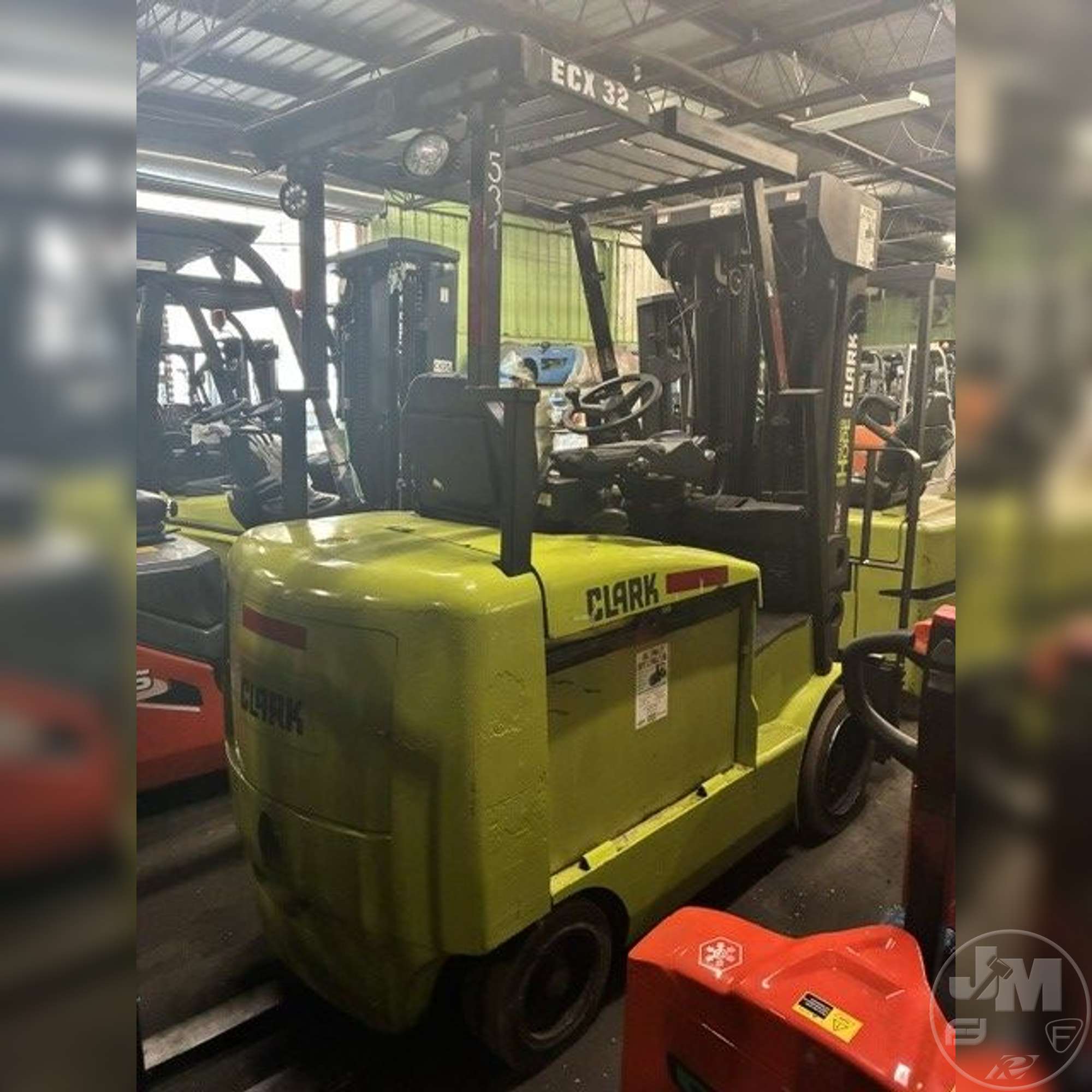 2016 Clark ECX32